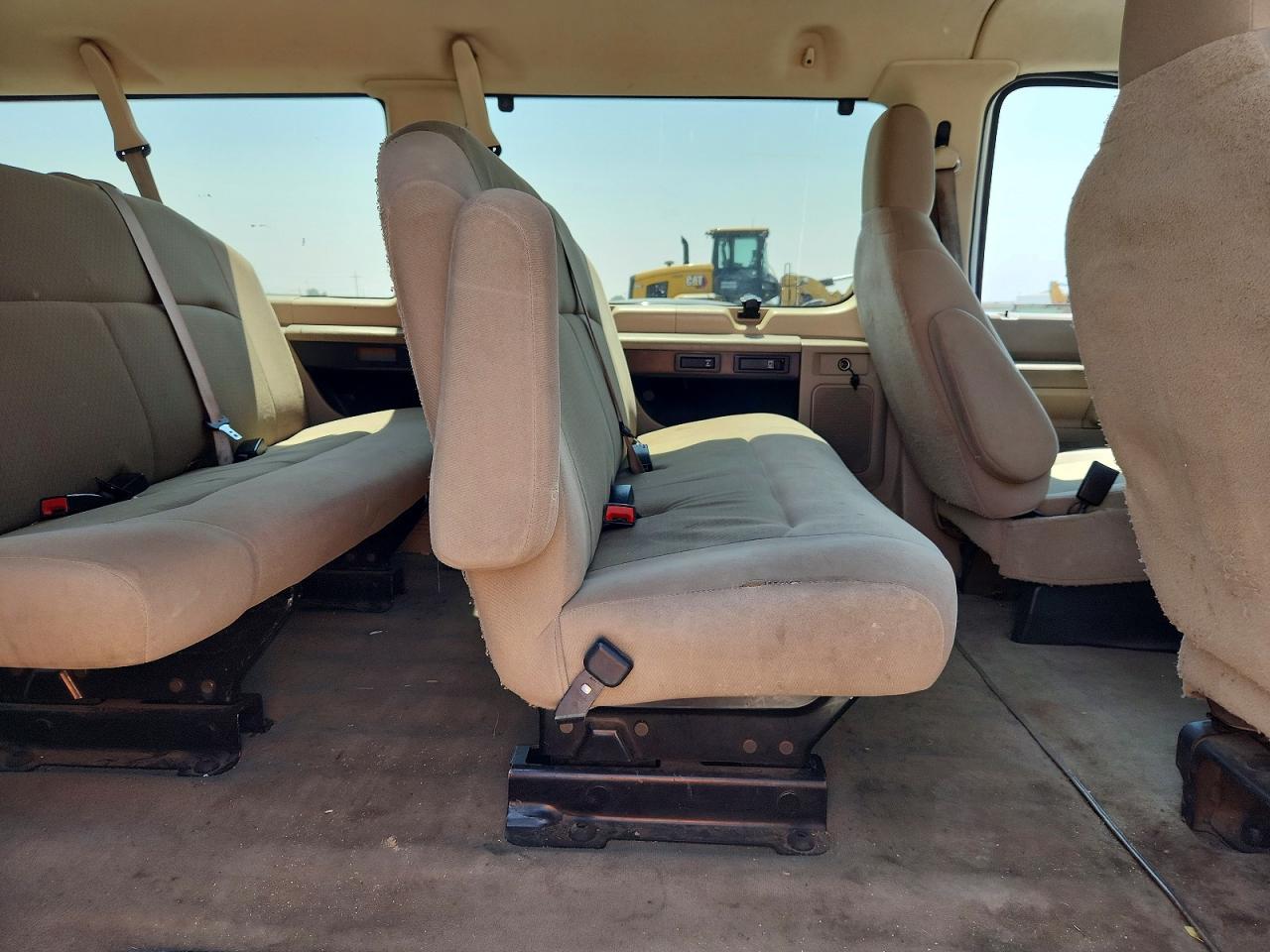 2009 Ford Econoline E350 Super Duty Wagon White vin: 1FBNE31L09DA74773