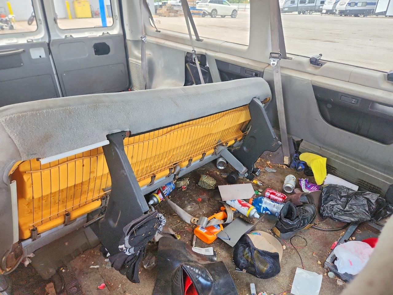 2006 Ford Econoline E350 Super Duty Wagon Белый vin: 1FBNE31L26DA04798