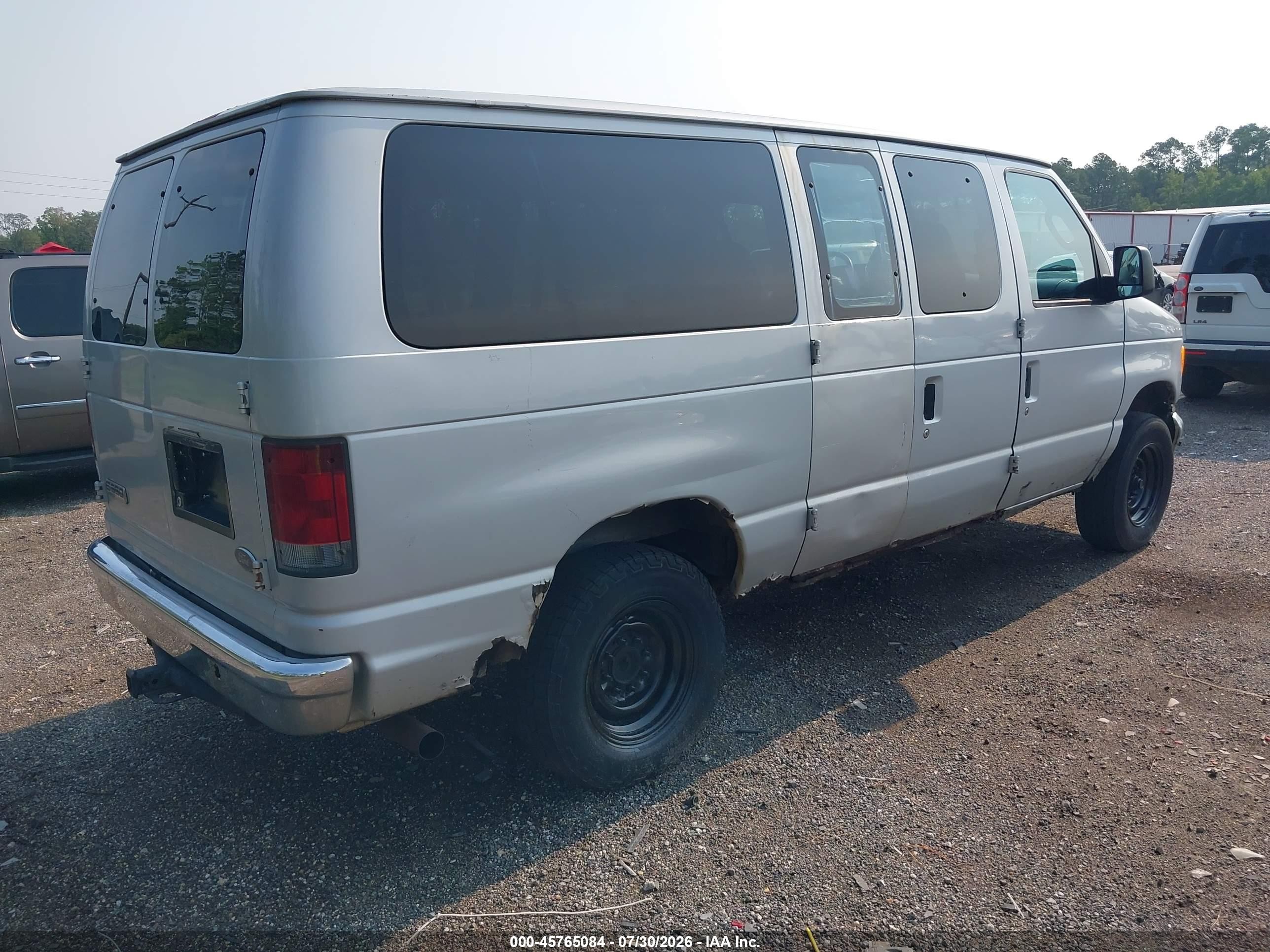 2006 Ford E-350 Super Duty Chateau/xl/xlt Серый vin: 1FBNE31L26DA61793
