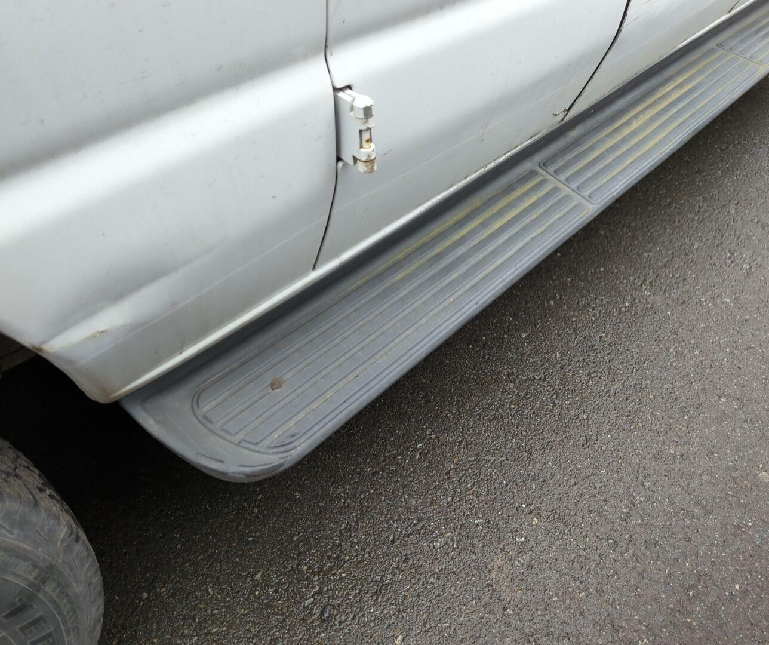 2007 Ford Econoline E350 Super Duty Wagon vin: 1FBNE31L27DA89398