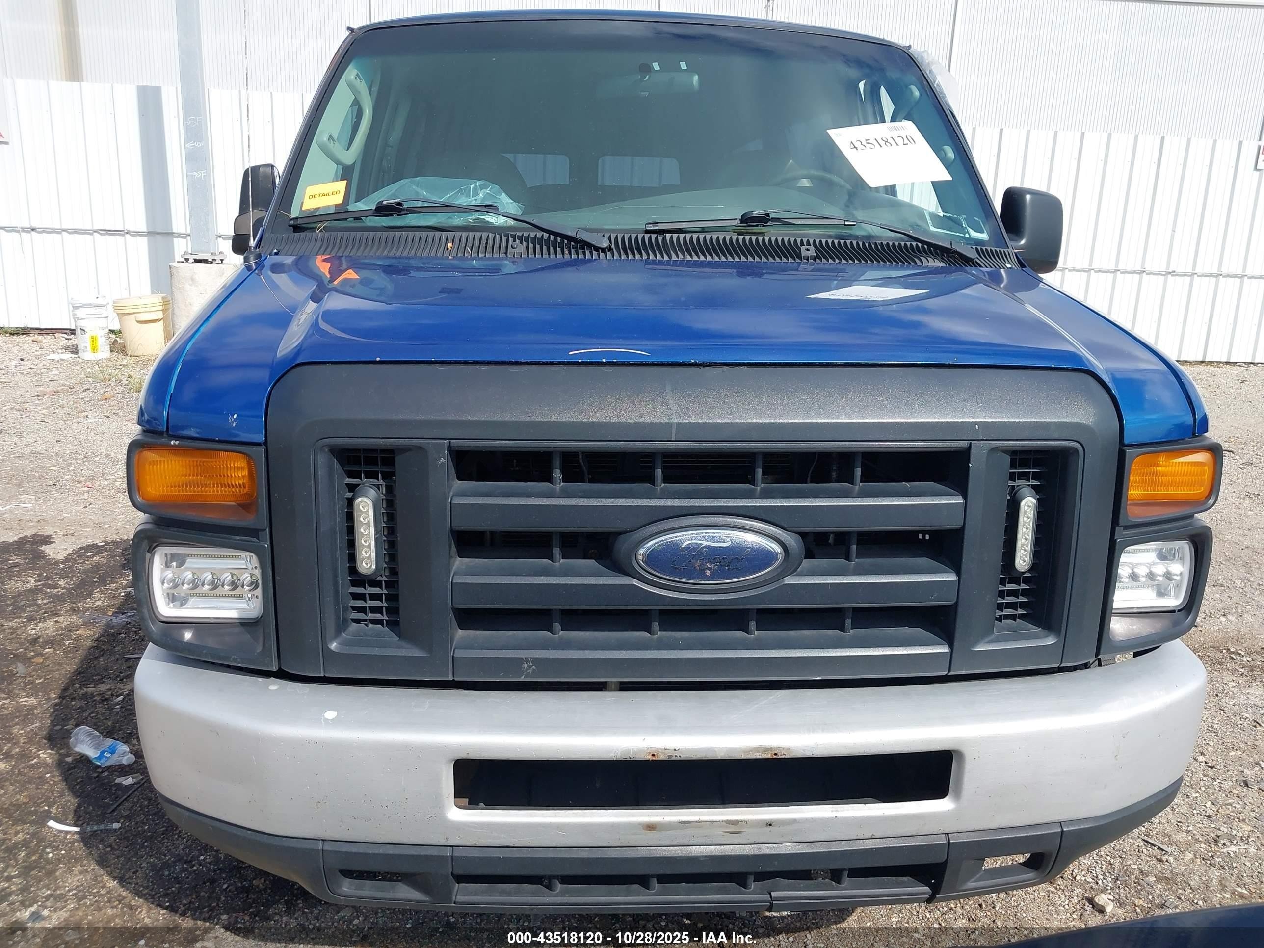 2008 Ford E-350 Super Duty Xl/xlt Blue vin: 1FBNE31L28DA94067