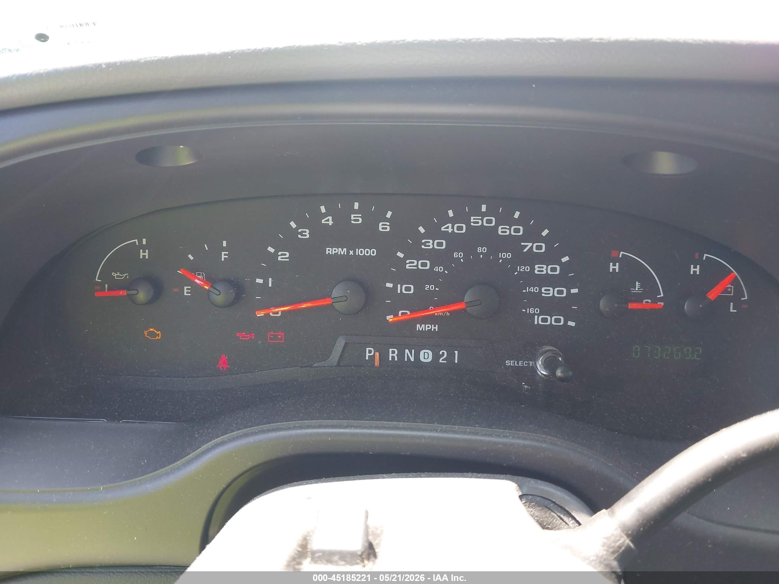 2008 Ford E-350 Super Duty Xl/xlt White vin: 1FBNE31L28DB37872