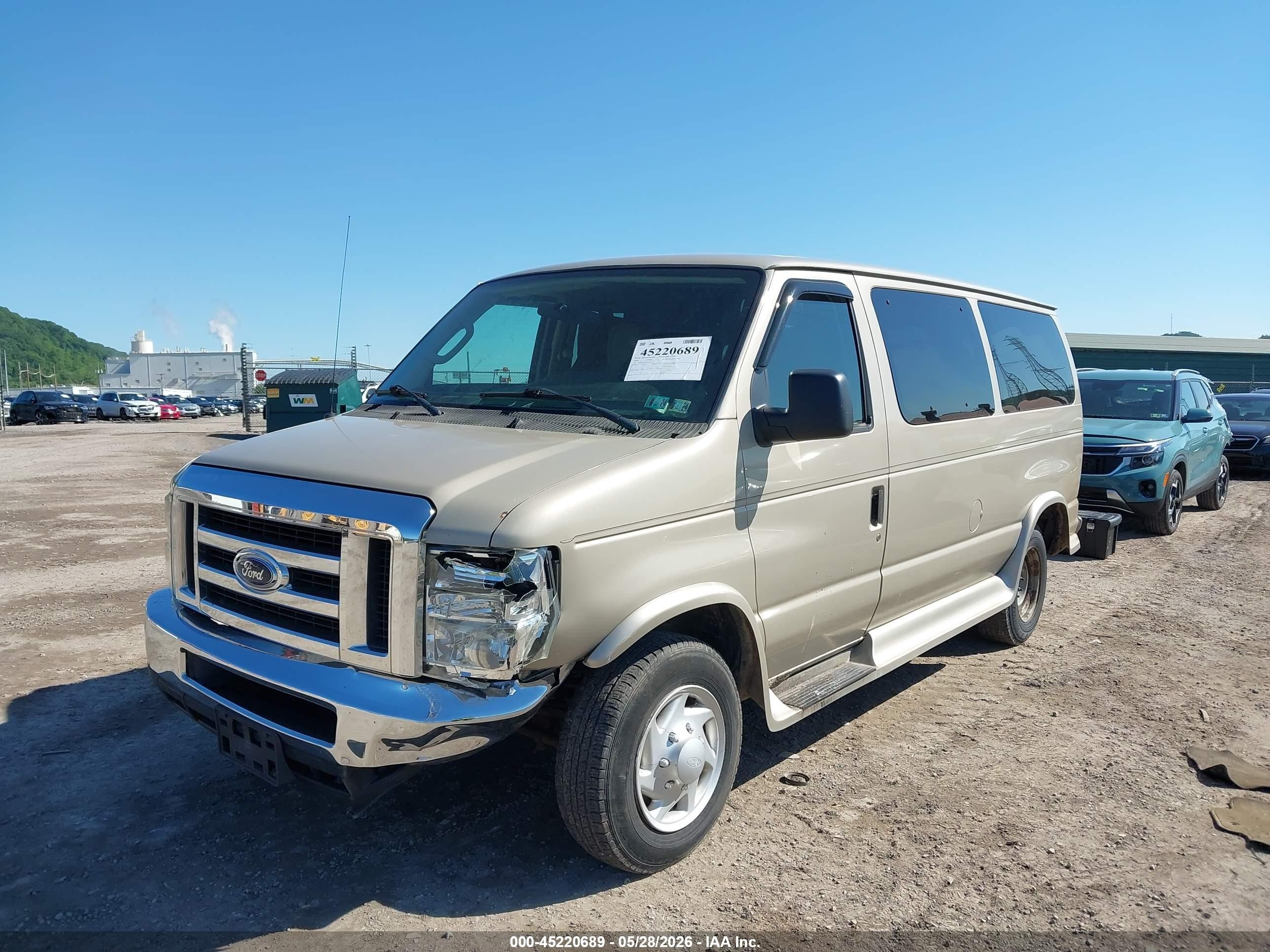 2009 Ford E-350 Super Duty Xl/xlt Beige vin: 1FBNE31L29DA68733