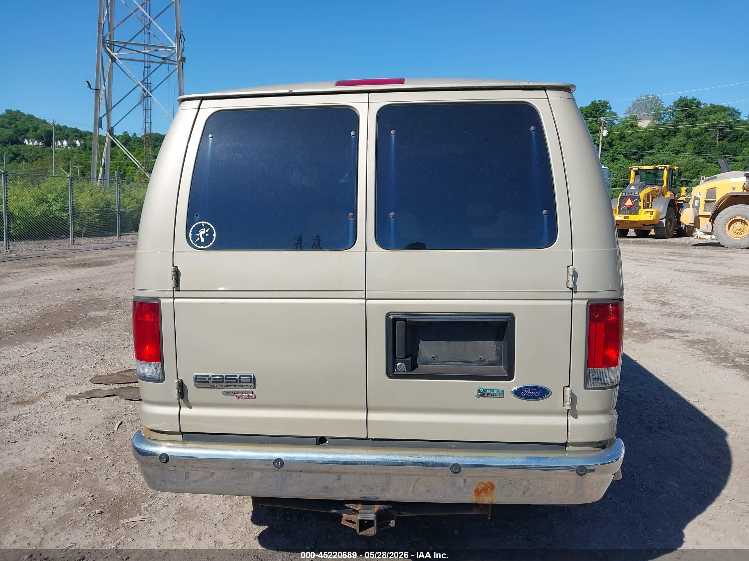 2009 Ford E-350 Super Duty Xl/xlt Beige vin: 1FBNE31L29DA68733