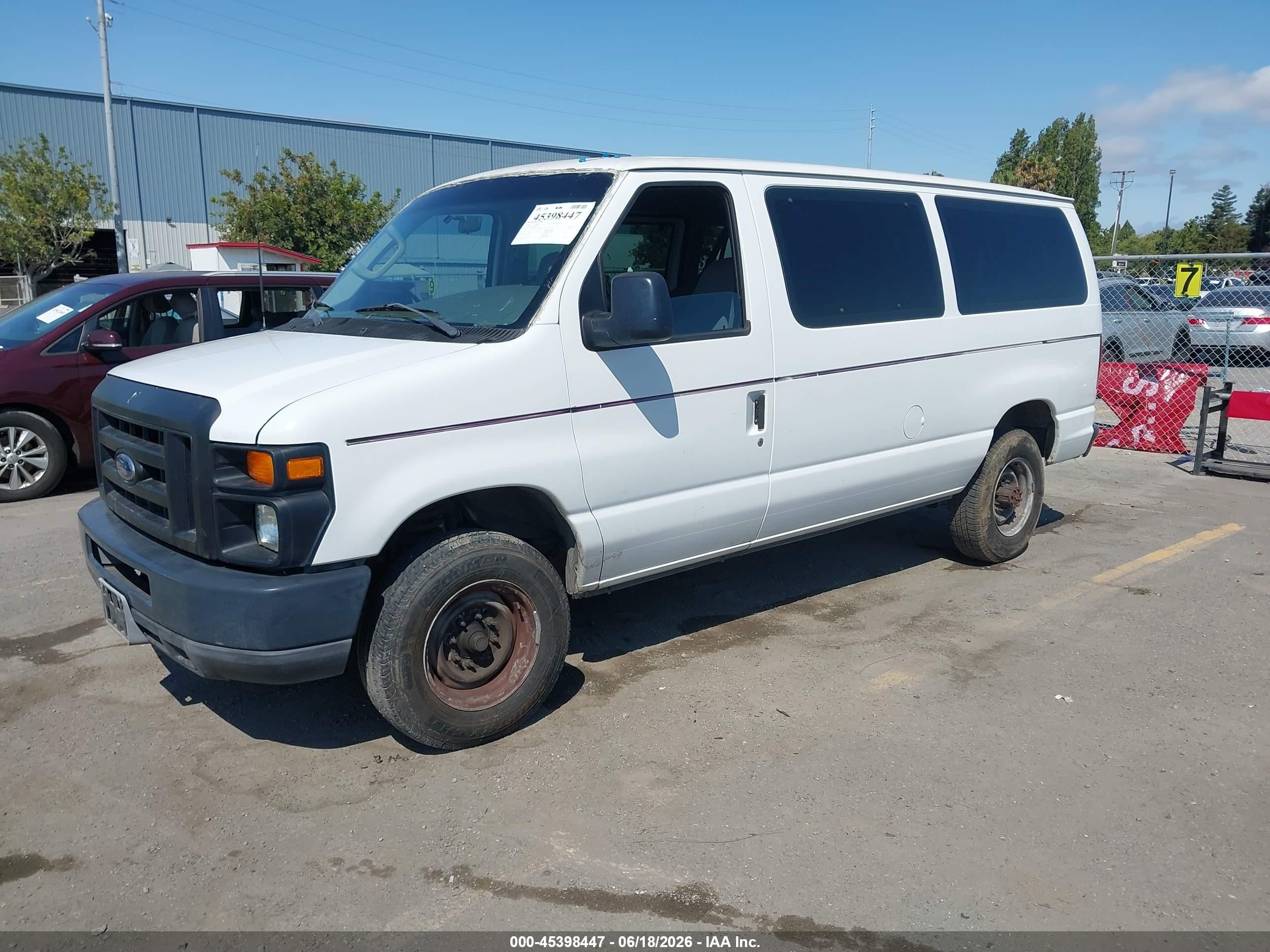 2008 Ford E-350 Super Duty Xl/xlt White vin: 1FBNE31L38DA24741