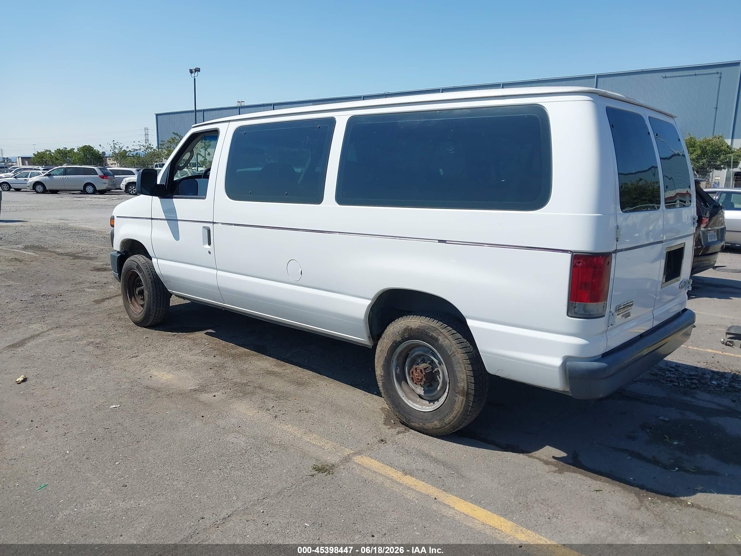 2008 Ford E-350 Super Duty Xl/xlt White vin: 1FBNE31L38DA24741