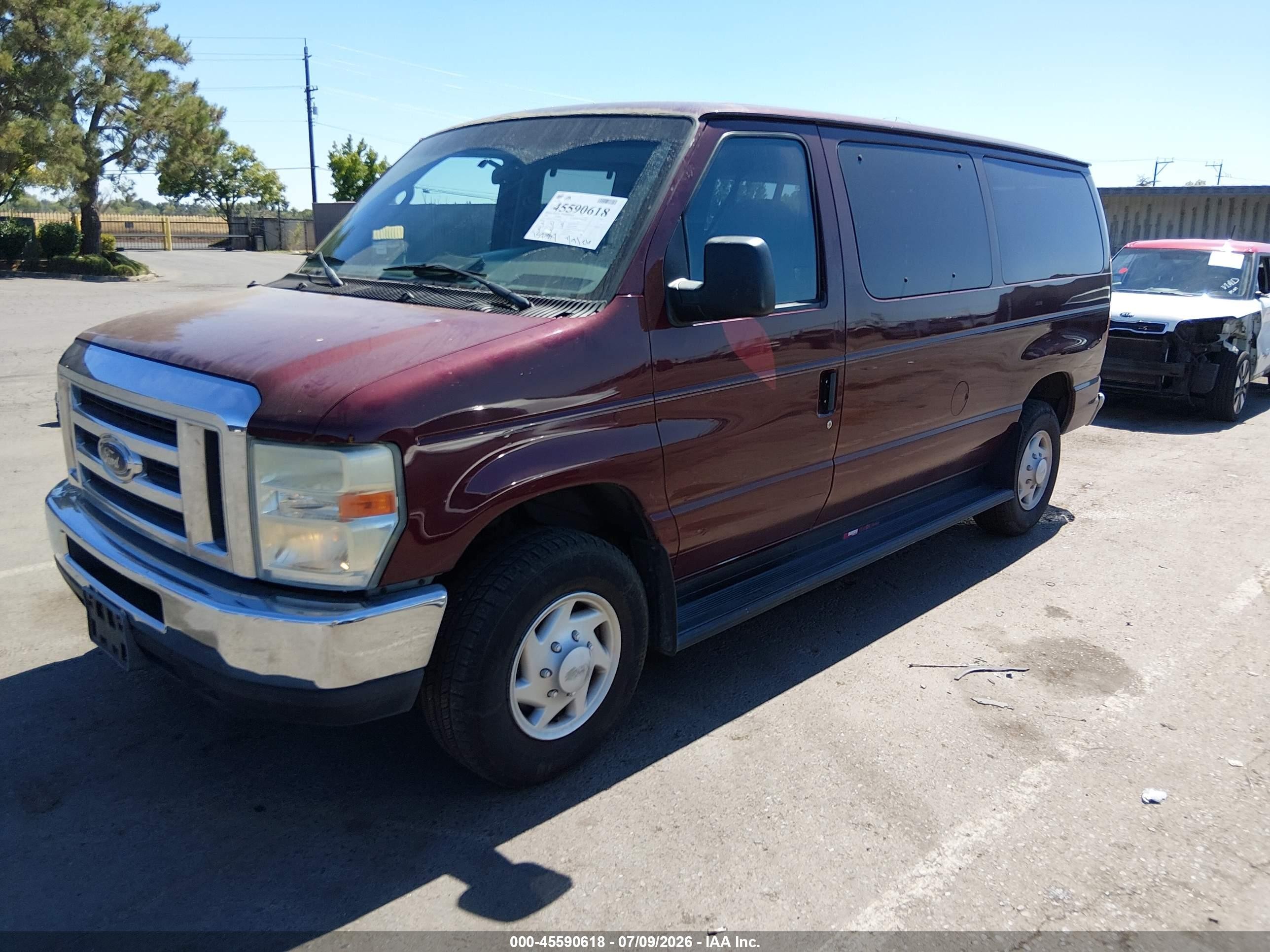 2008 Ford E-350 Super Duty Xl/xlt Maroon vin: 1FBNE31L38DA74006