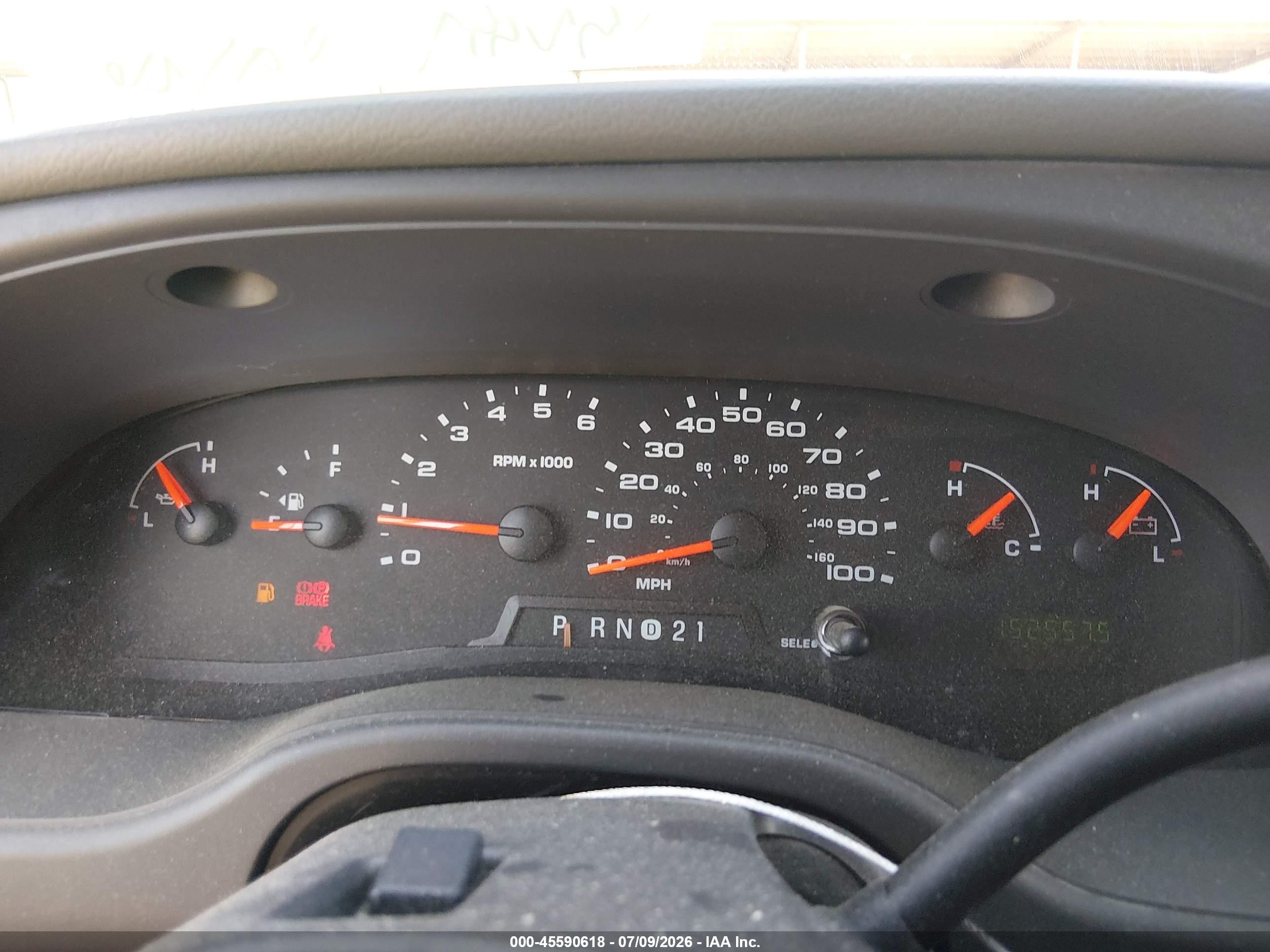 2008 Ford E-350 Super Duty Xl/xlt Maroon vin: 1FBNE31L38DA74006