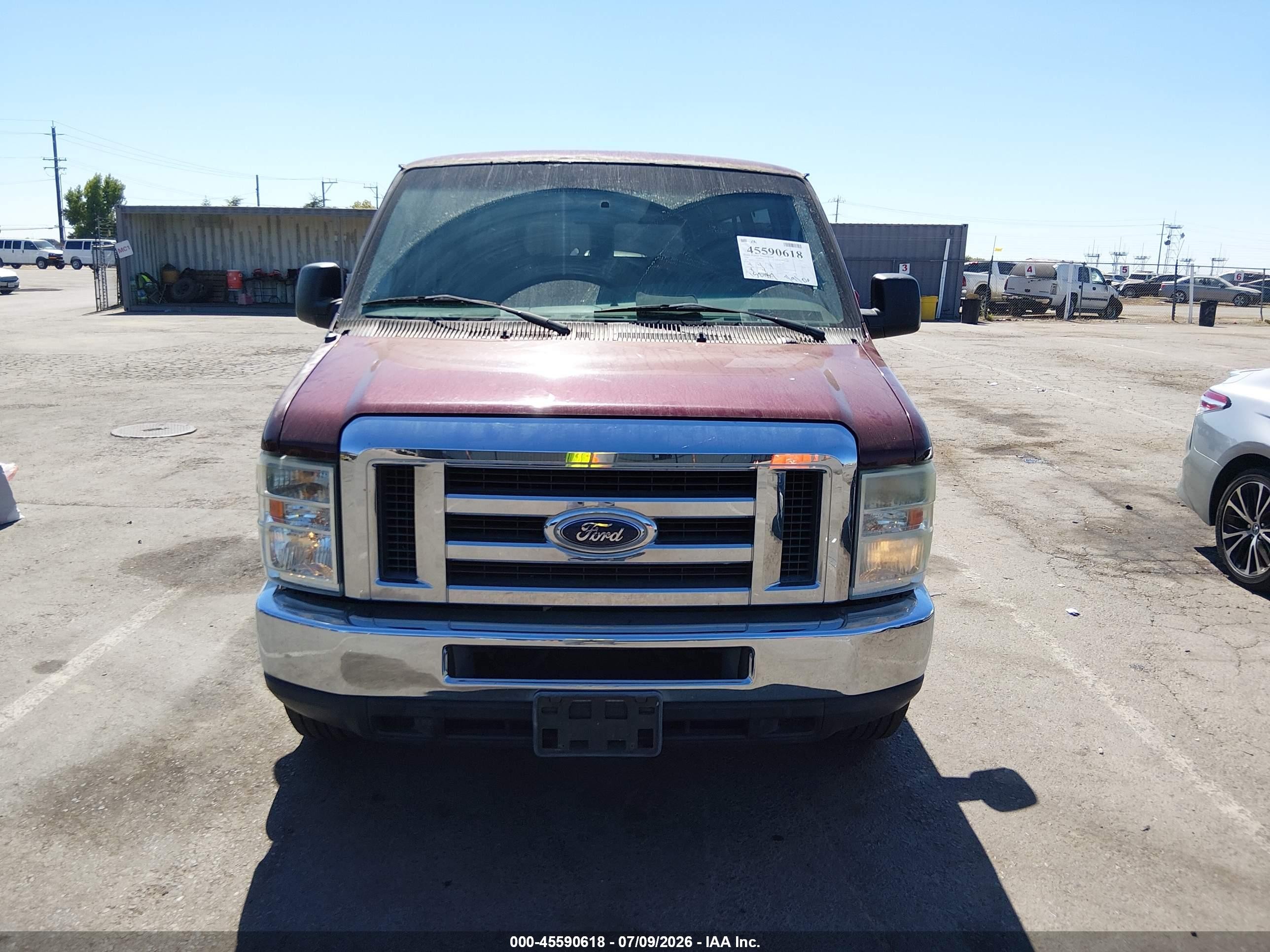 2008 Ford E-350 Super Duty Xl/xlt Maroon vin: 1FBNE31L38DA74006