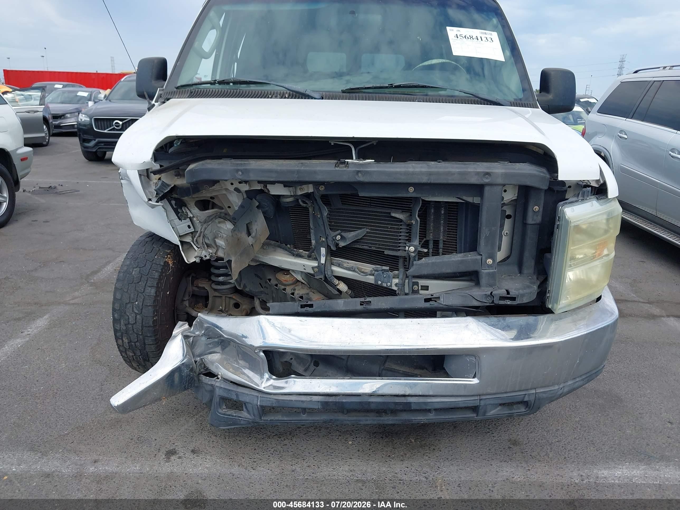 2008 Ford E-350 Super Duty Xl/xlt White vin: 1FBNE31L38DB24385