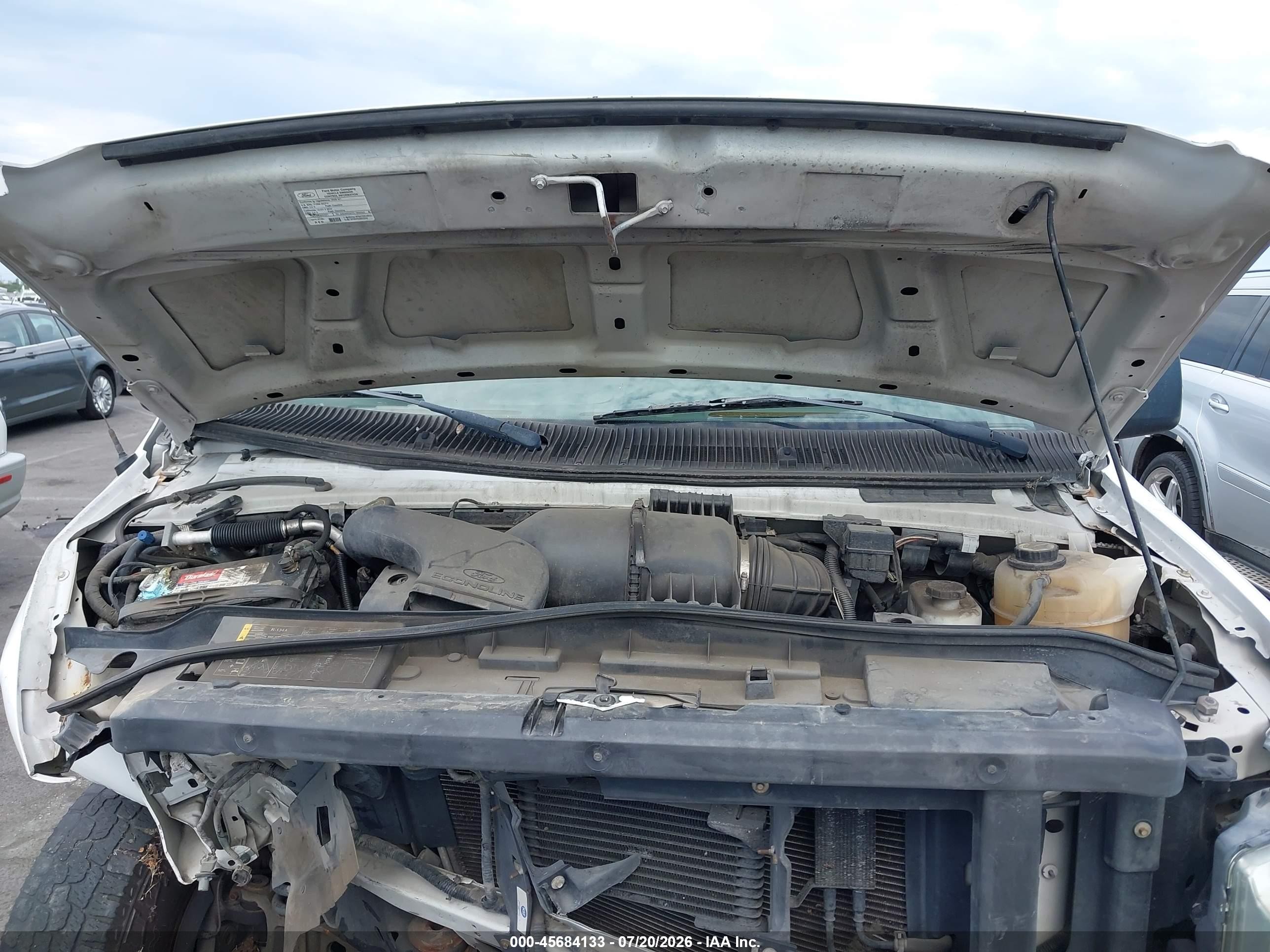 2008 Ford E-350 Super Duty Xl/xlt White vin: 1FBNE31L38DB24385