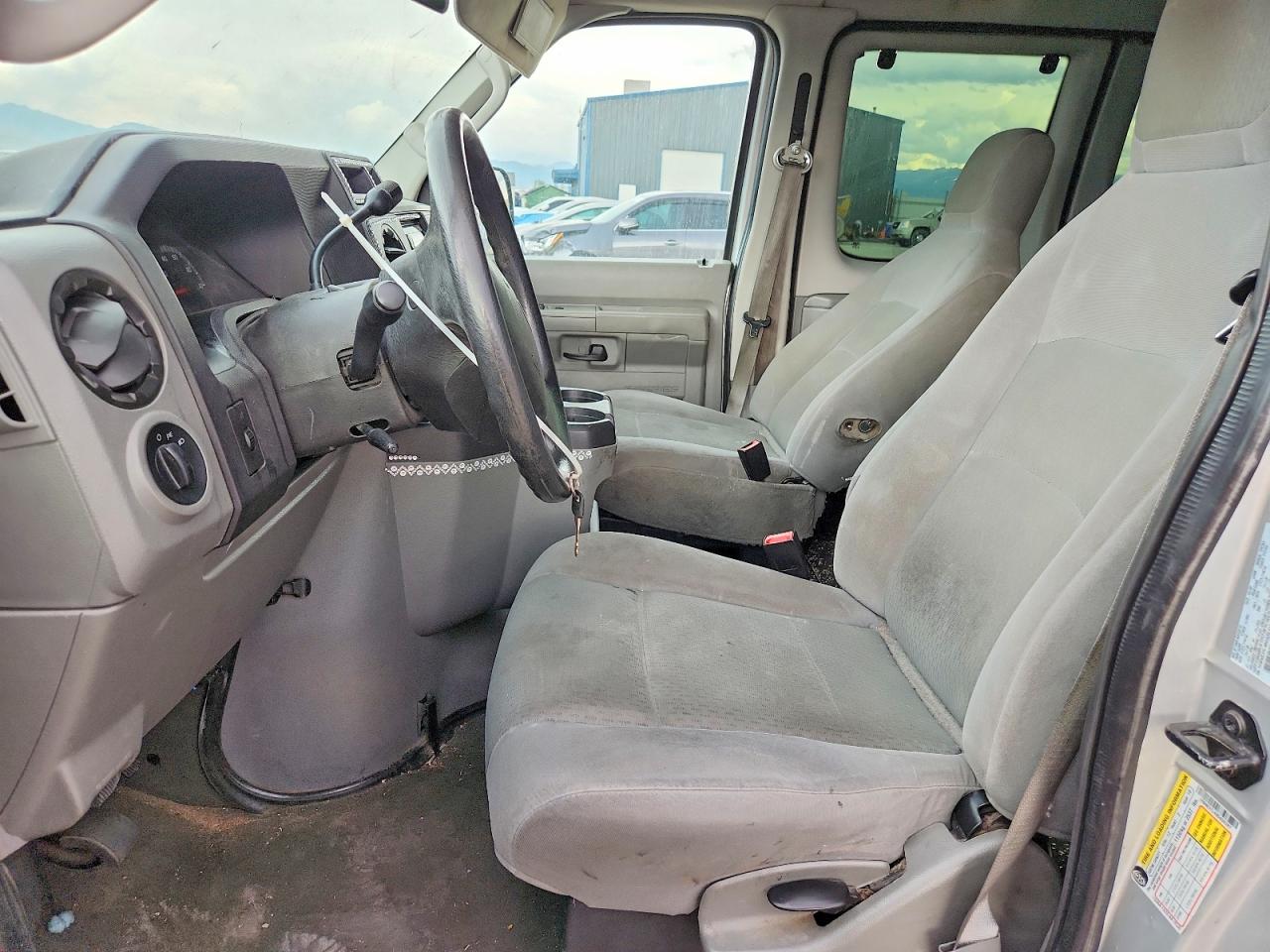 2009 Ford Econoline E350 Super Duty Wagon Silver vin: 1FBNE31L49DA56387
