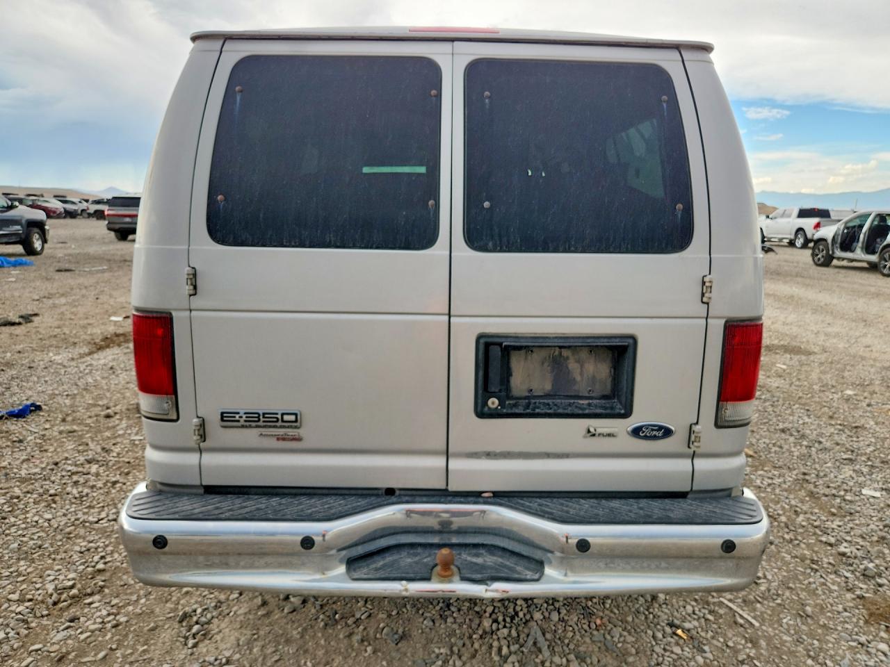 2009 Ford Econoline E350 Super Duty Wagon Silver vin: 1FBNE31L49DA56387
