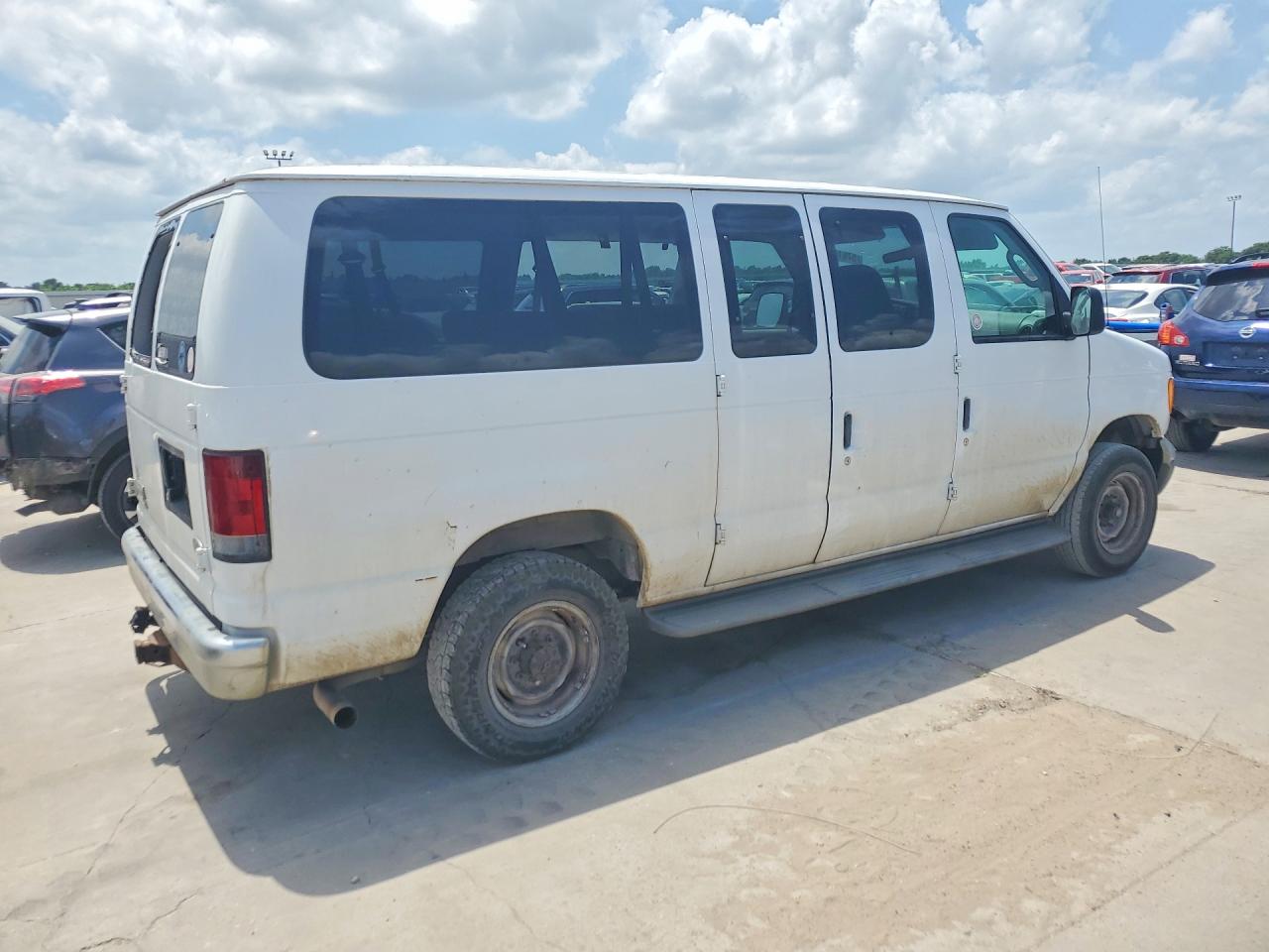 2007 Ford E-350 White vin: 1FBNE31L57DA39983
