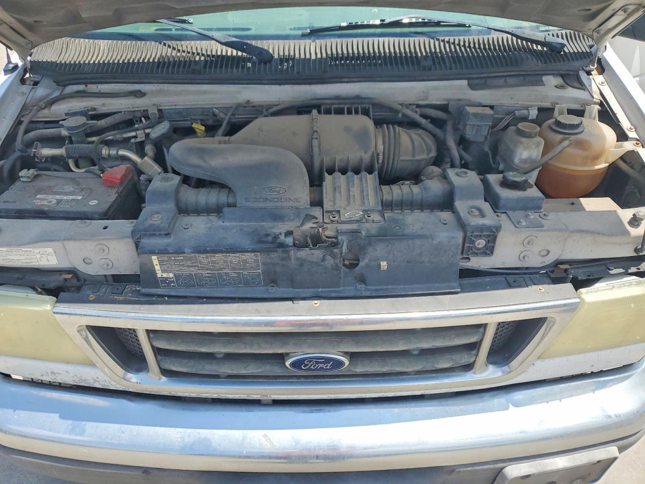 2007 Ford E-350 White vin: 1FBNE31L57DA39983