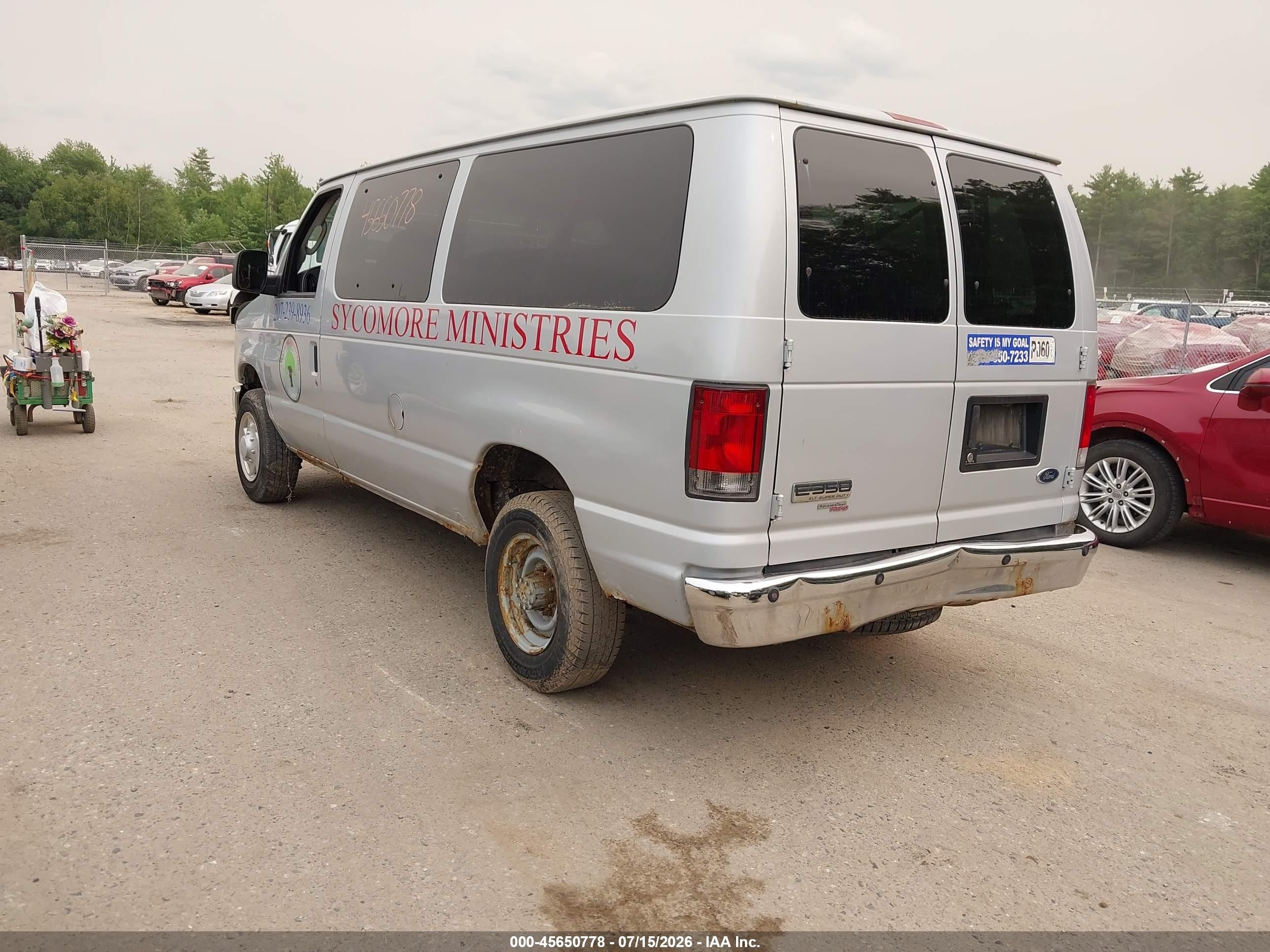 2008 Ford E-350 Super Duty Xl/xlt Silver vin: 1FBNE31L58DA50337