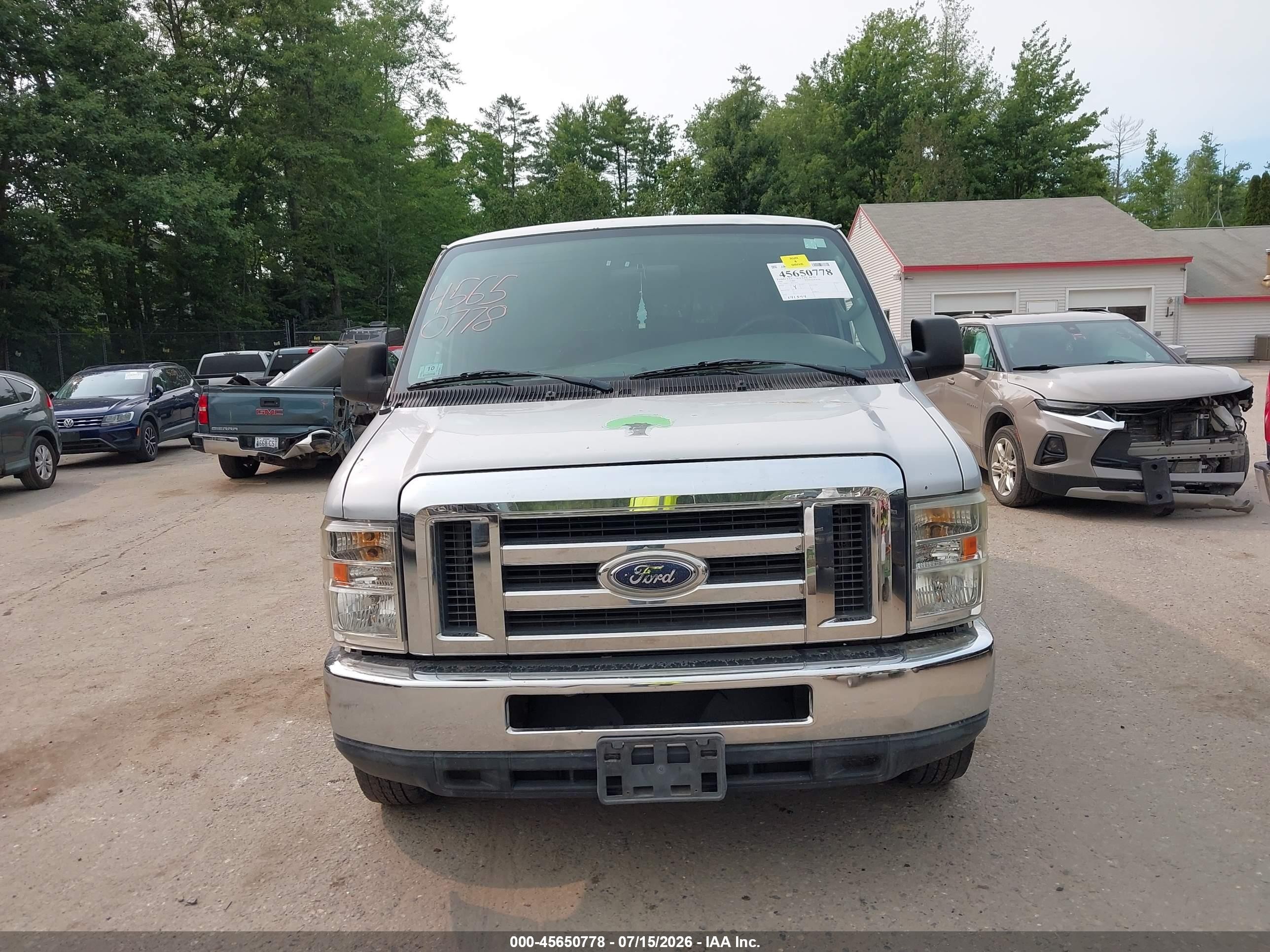 2008 Ford E-350 Super Duty Xl/xlt Silver vin: 1FBNE31L58DA50337