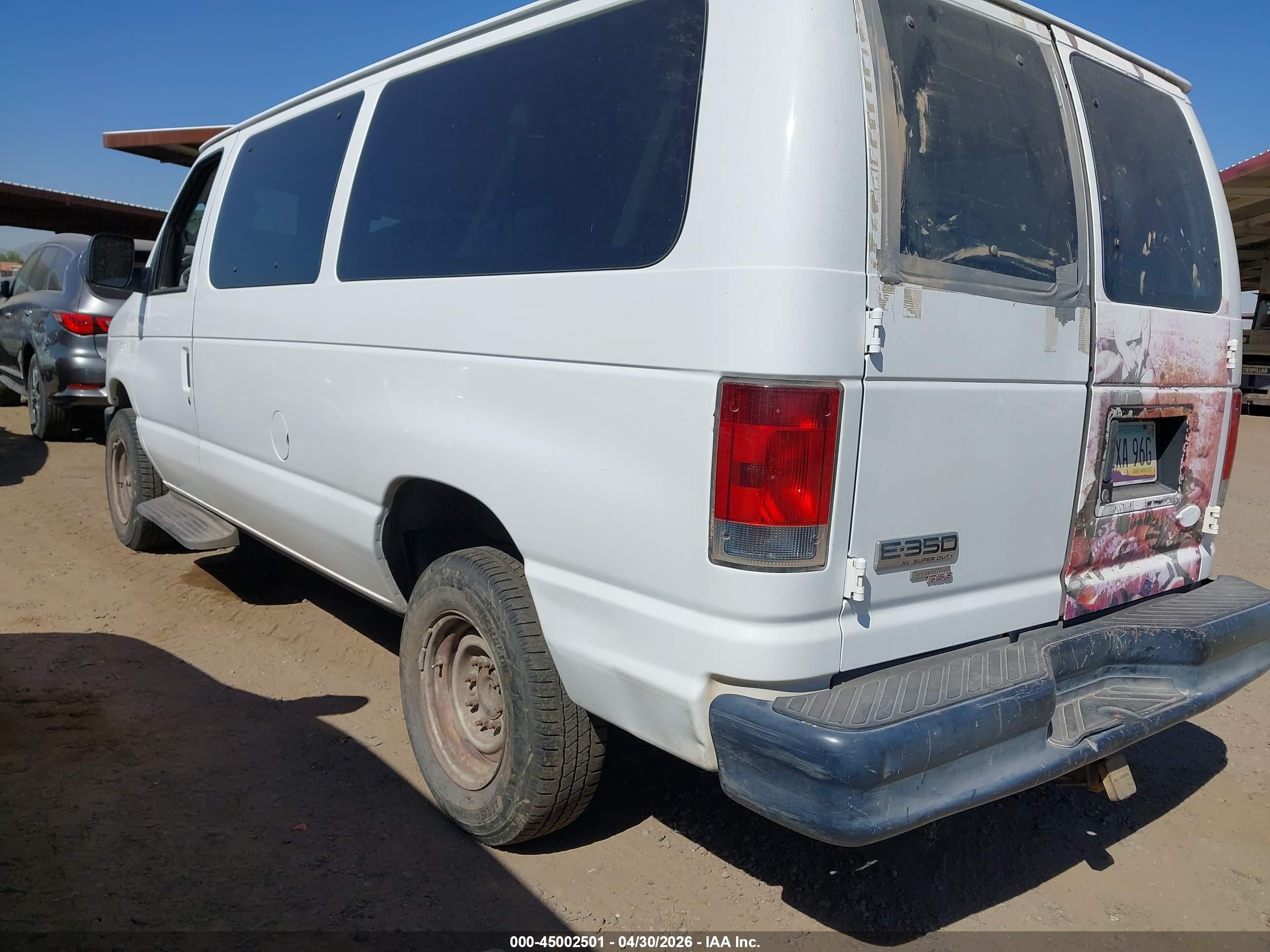 2009 Ford E-350 Super Duty Xl/xlt White vin: 1FBNE31L59DA56849