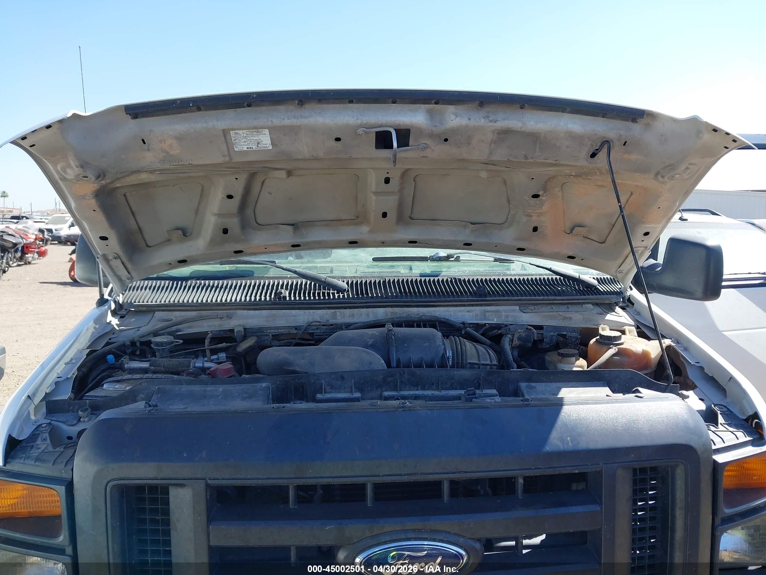 2009 Ford E-350 Super Duty Xl/xlt White vin: 1FBNE31L59DA56849