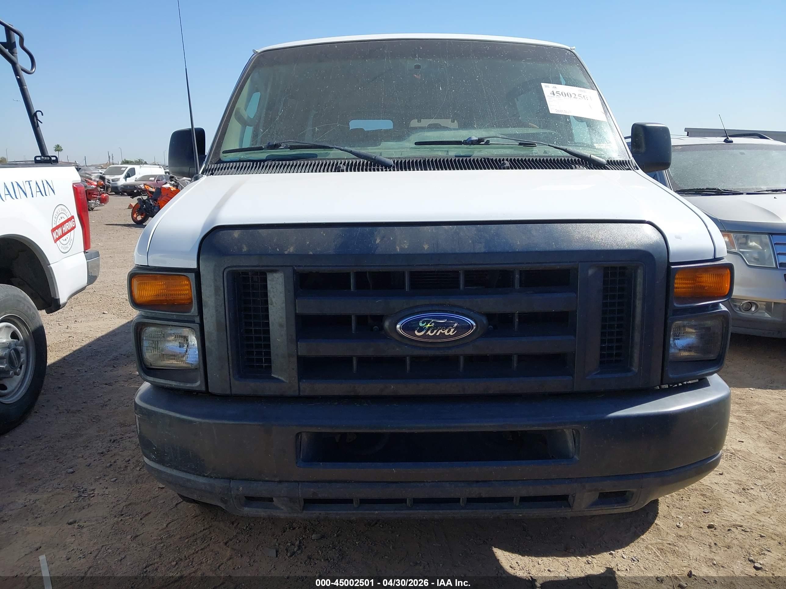 2009 Ford E-350 Super Duty Xl/xlt White vin: 1FBNE31L59DA56849