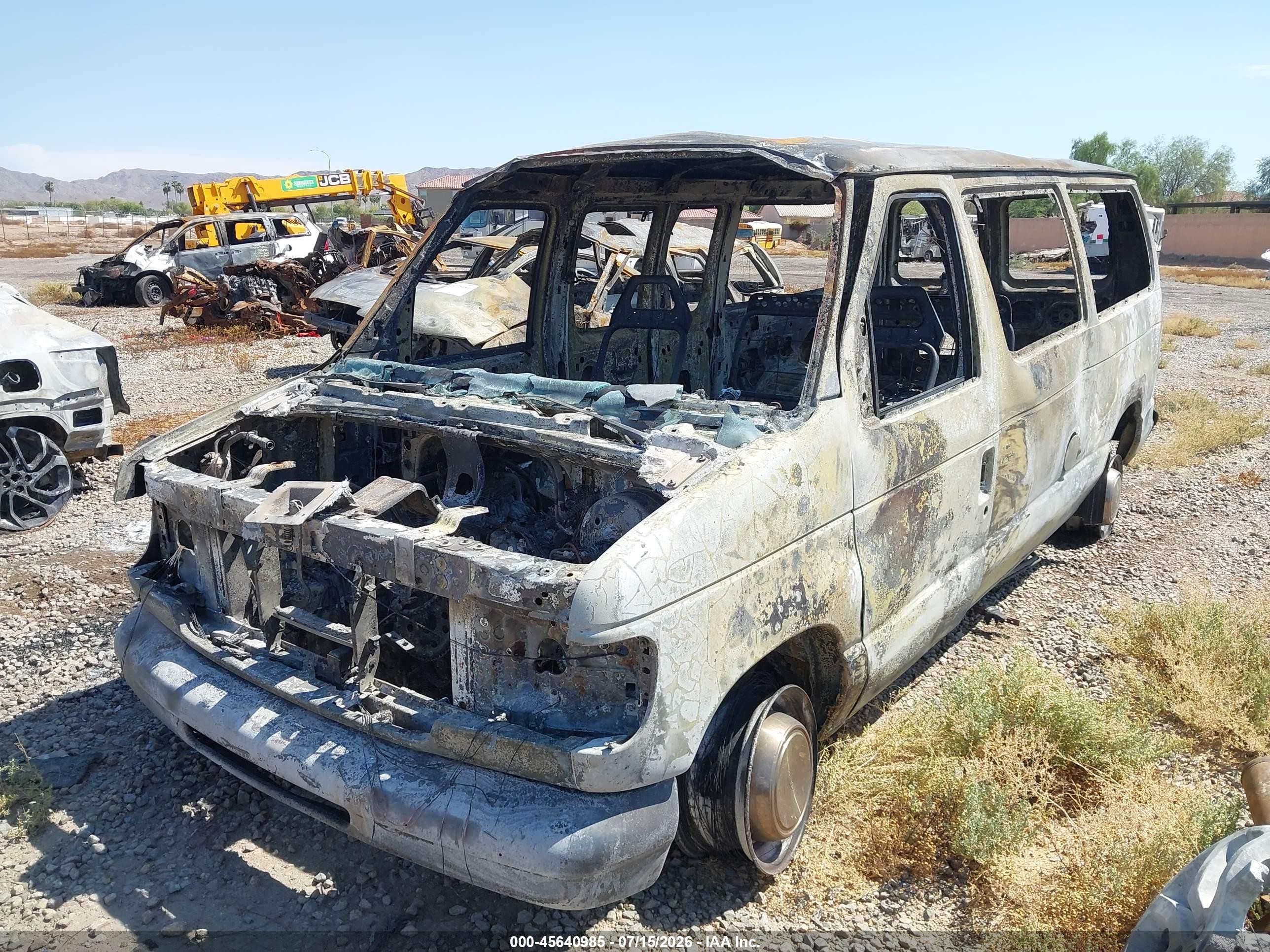 1999 Ford E-350 Super Duty Xl/xlt White vin: 1FBNE31L5XHA15806