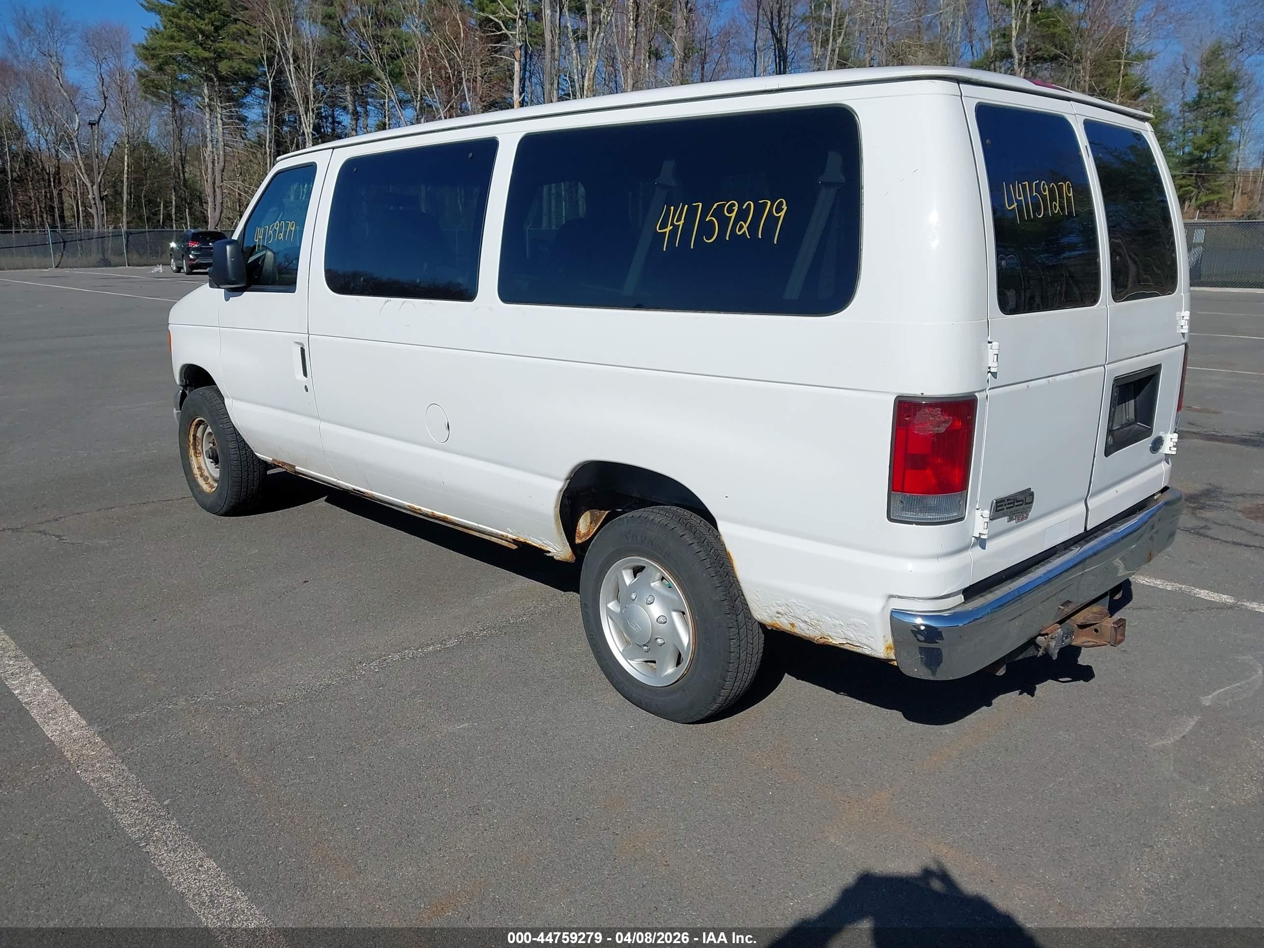 2007 Ford E-350 Super Duty Xl/xlt White vin: 1FBNE31L67DB02041