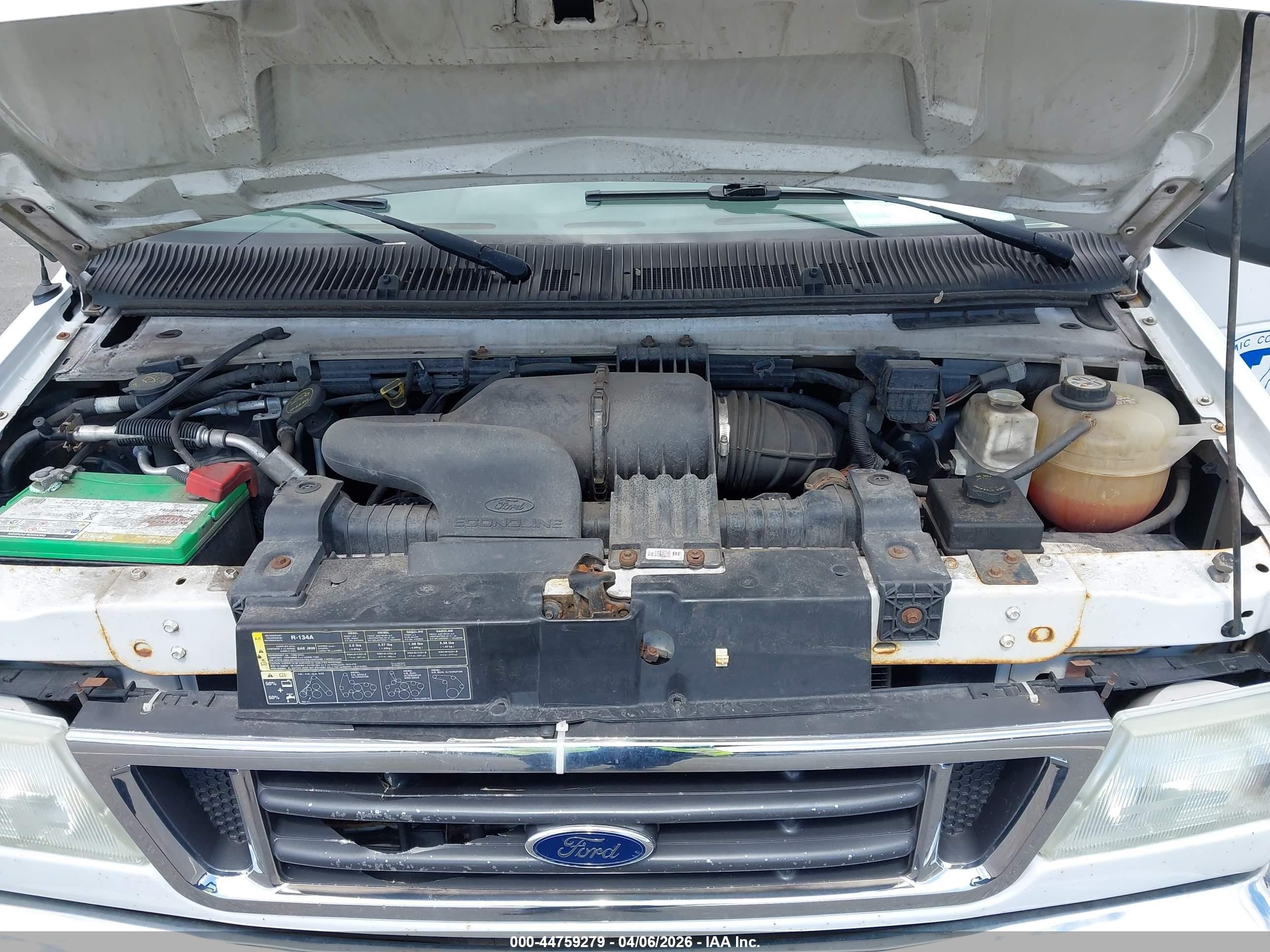 2007 Ford E-350 Super Duty Xl/xlt White vin: 1FBNE31L67DB02041