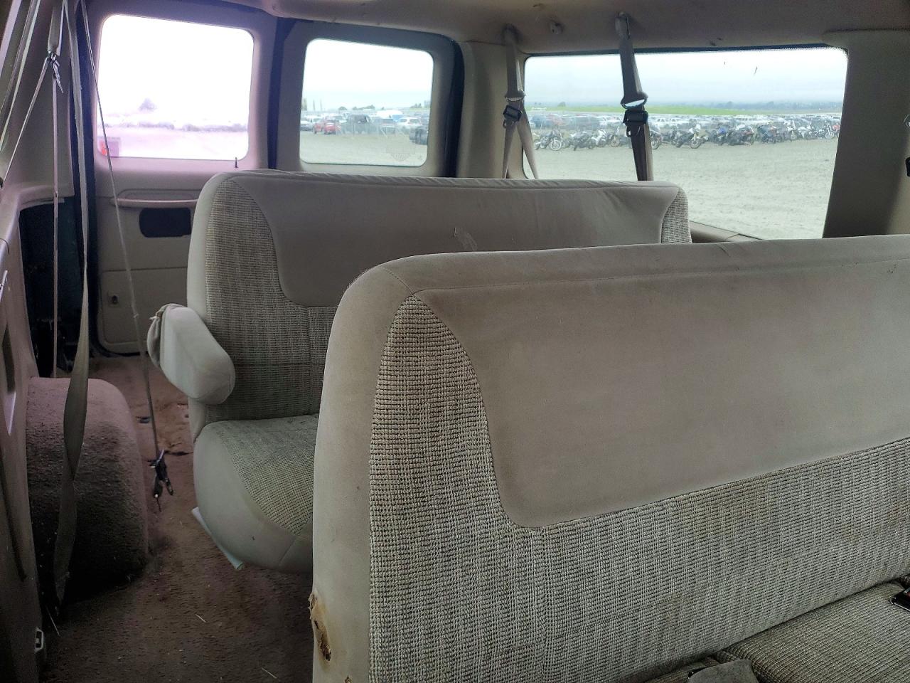 1998 Ford Econoline E350 Blue vin: 1FBNE31L6WHA28126