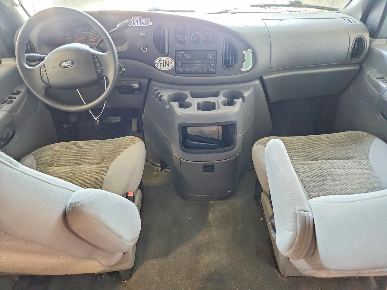 2004 Ford Econoline E350 Super Duty Wagon White vin: 1FBNE31L74HA11803