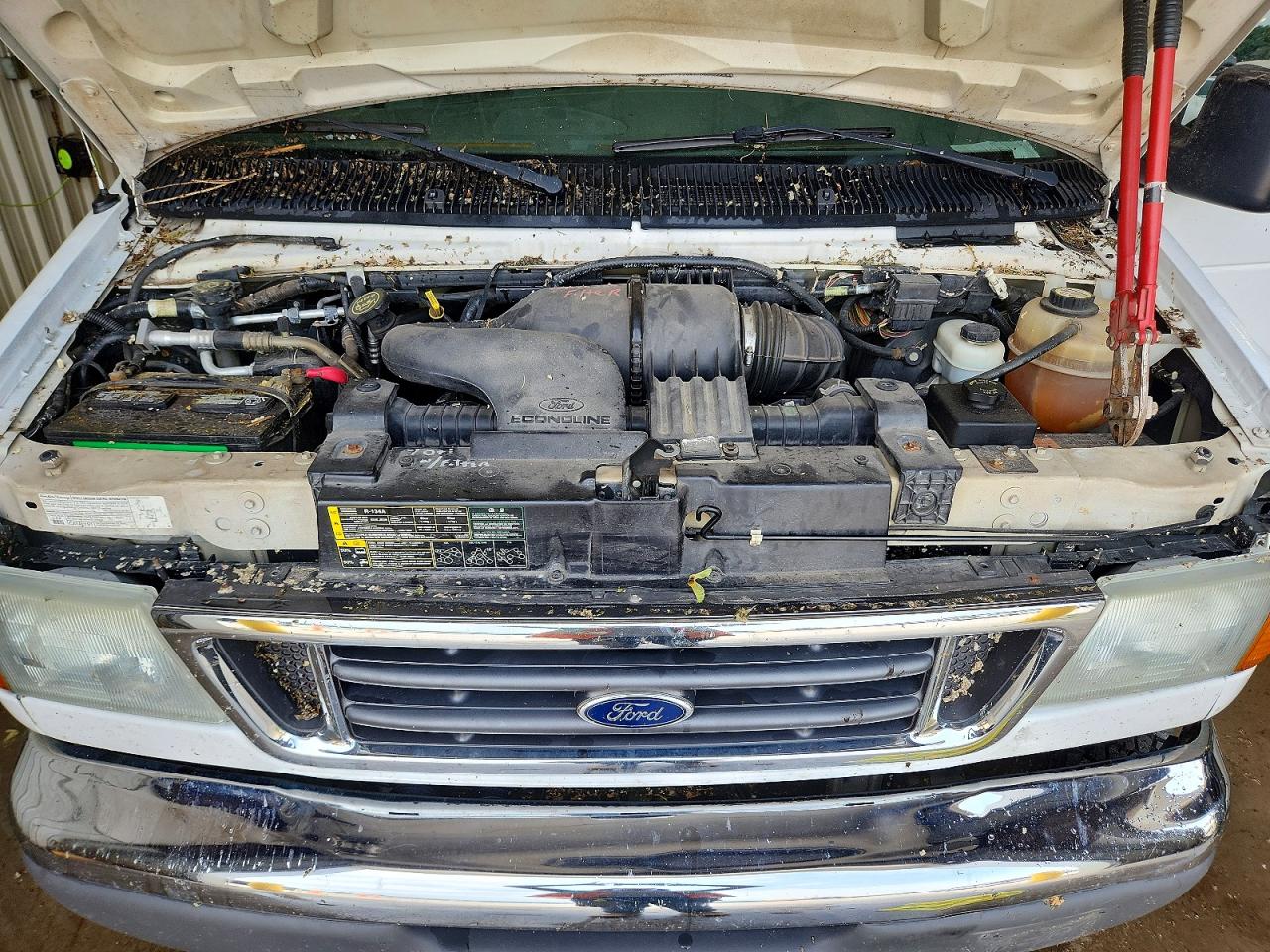 2004 Ford Econoline E350 Super Duty Wagon White vin: 1FBNE31L74HA11803