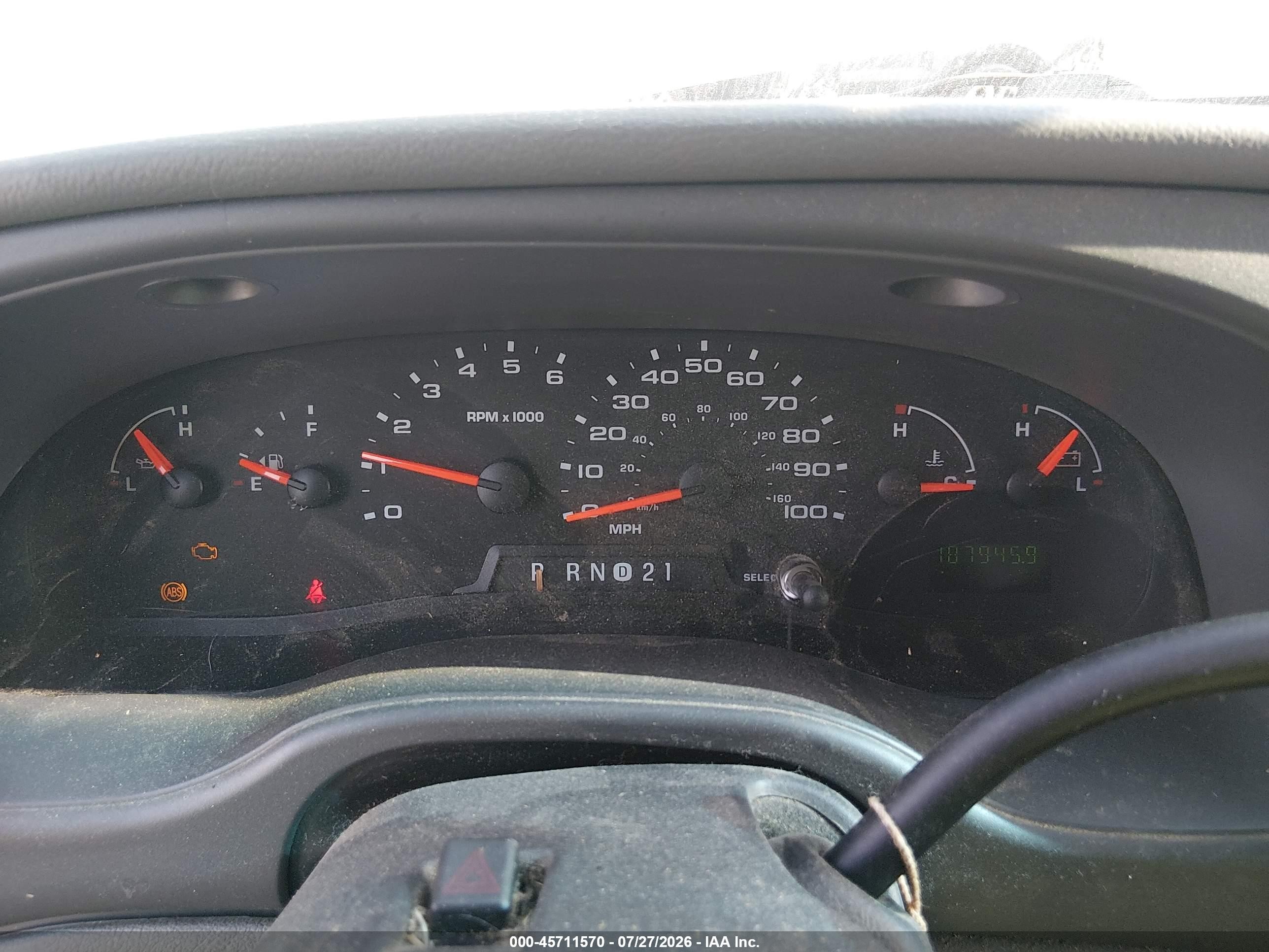 2006 Ford E-350 Super Duty Chateau/xl/xlt White vin: 1FBNE31L76HA01176