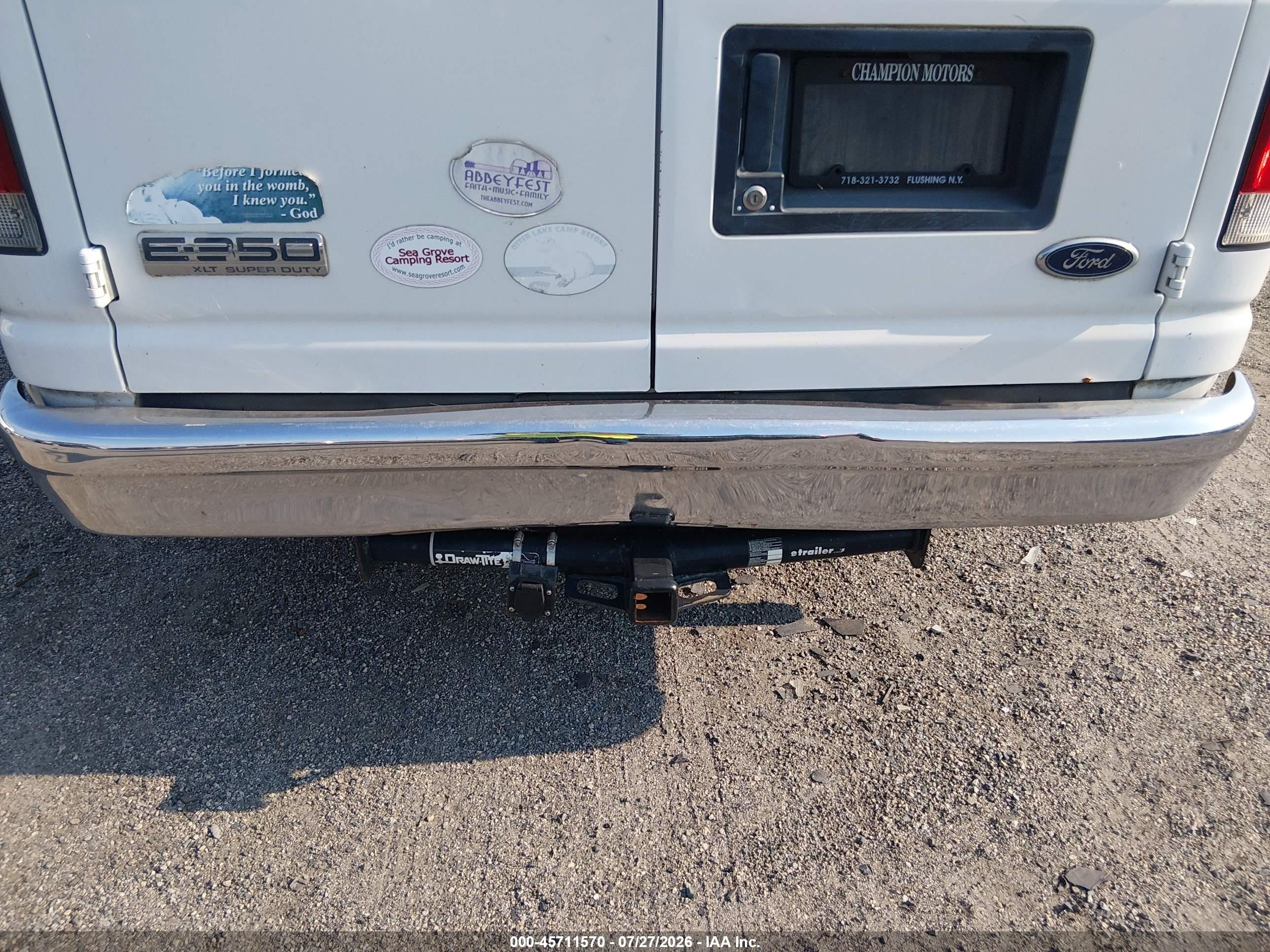 2006 Ford E-350 Super Duty Chateau/xl/xlt White vin: 1FBNE31L76HA01176