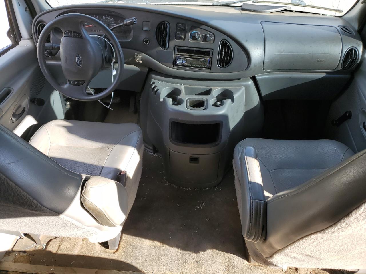 2004 Ford Econoline E350 Super Duty Wagon White vin: 1FBNE31L84HA48617