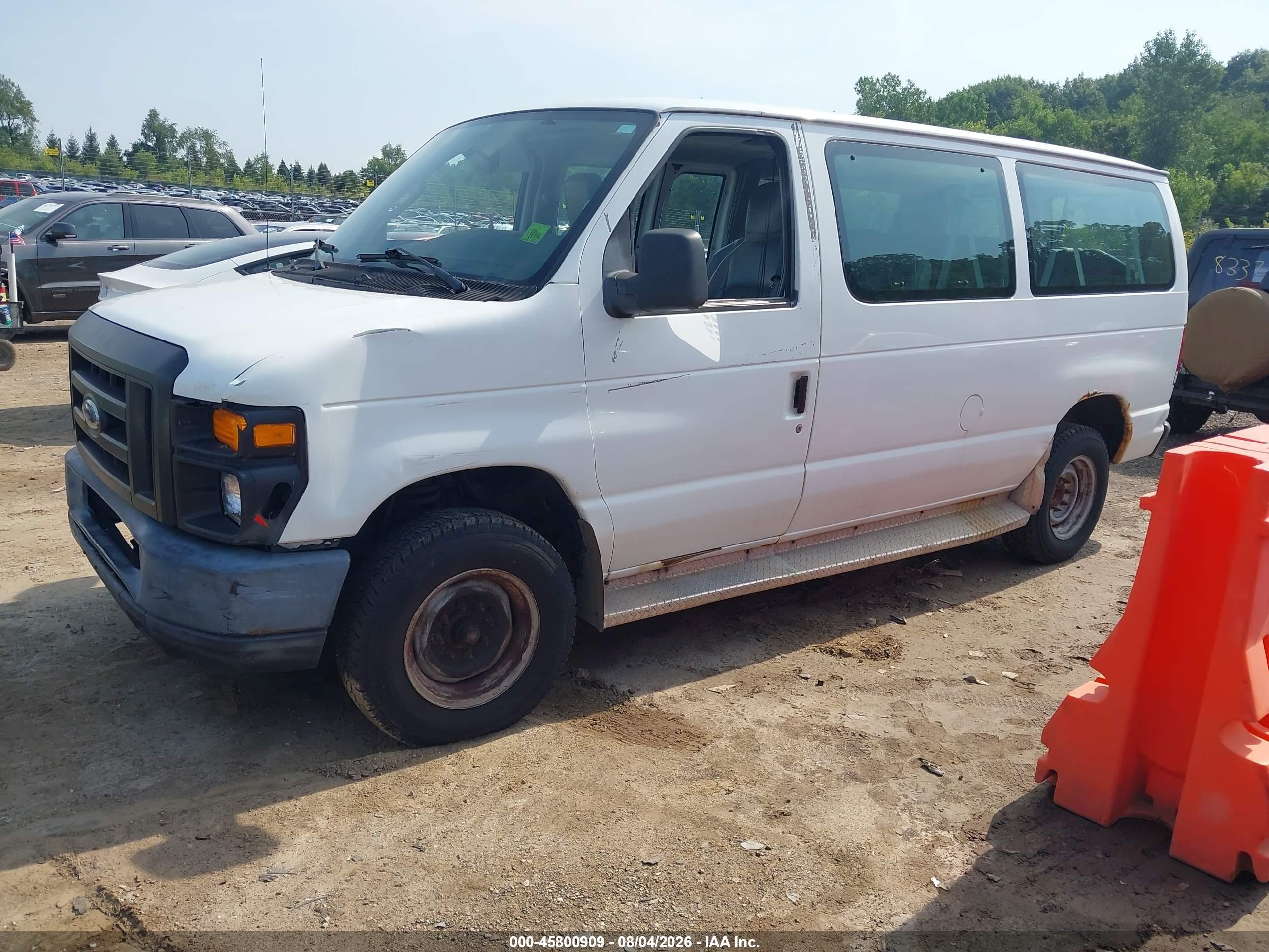 2009 Ford E-350 Super Duty Xl/xlt Белый vin: 1FBNE31L89DA22033