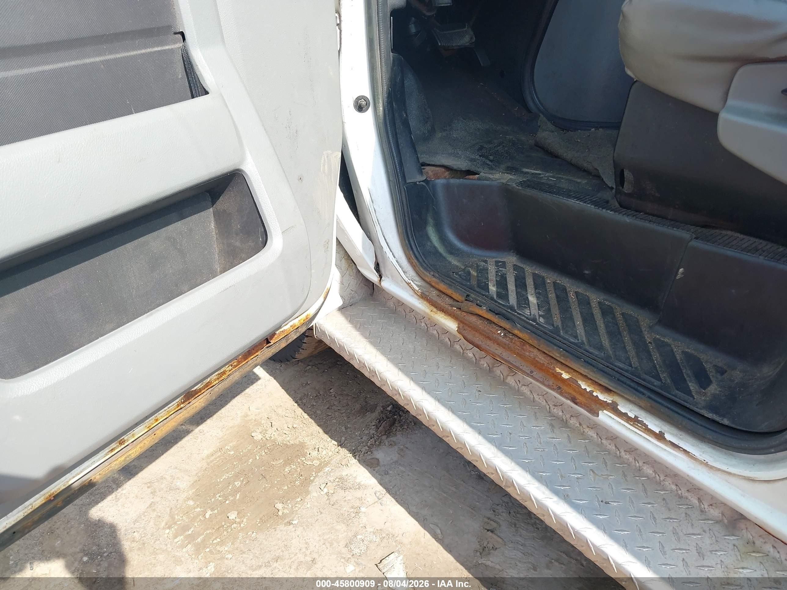 2009 Ford E-350 Super Duty Xl/xlt Белый vin: 1FBNE31L89DA22033