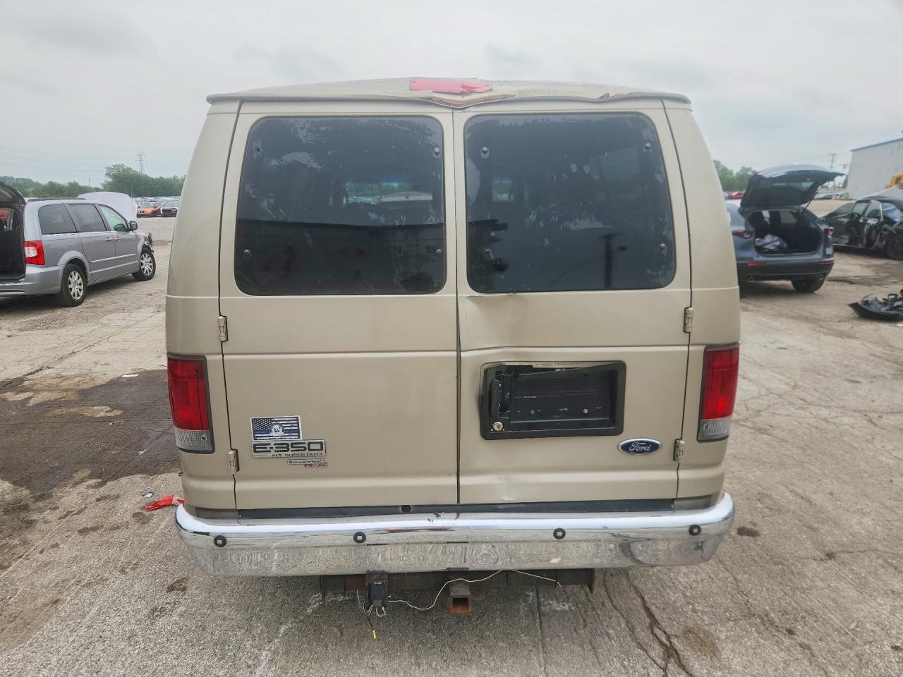 2008 Ford Econoline E350 Super Duty Wagon Gold vin: 1FBNE31L98DA64743