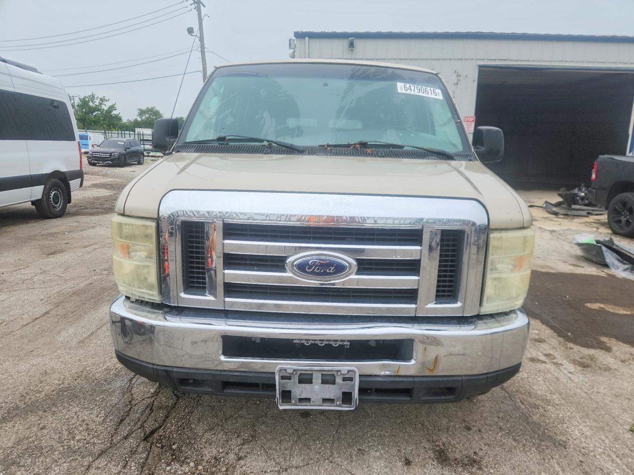 2008 Ford Econoline E350 Super Duty Wagon Gold vin: 1FBNE31L98DA64743
