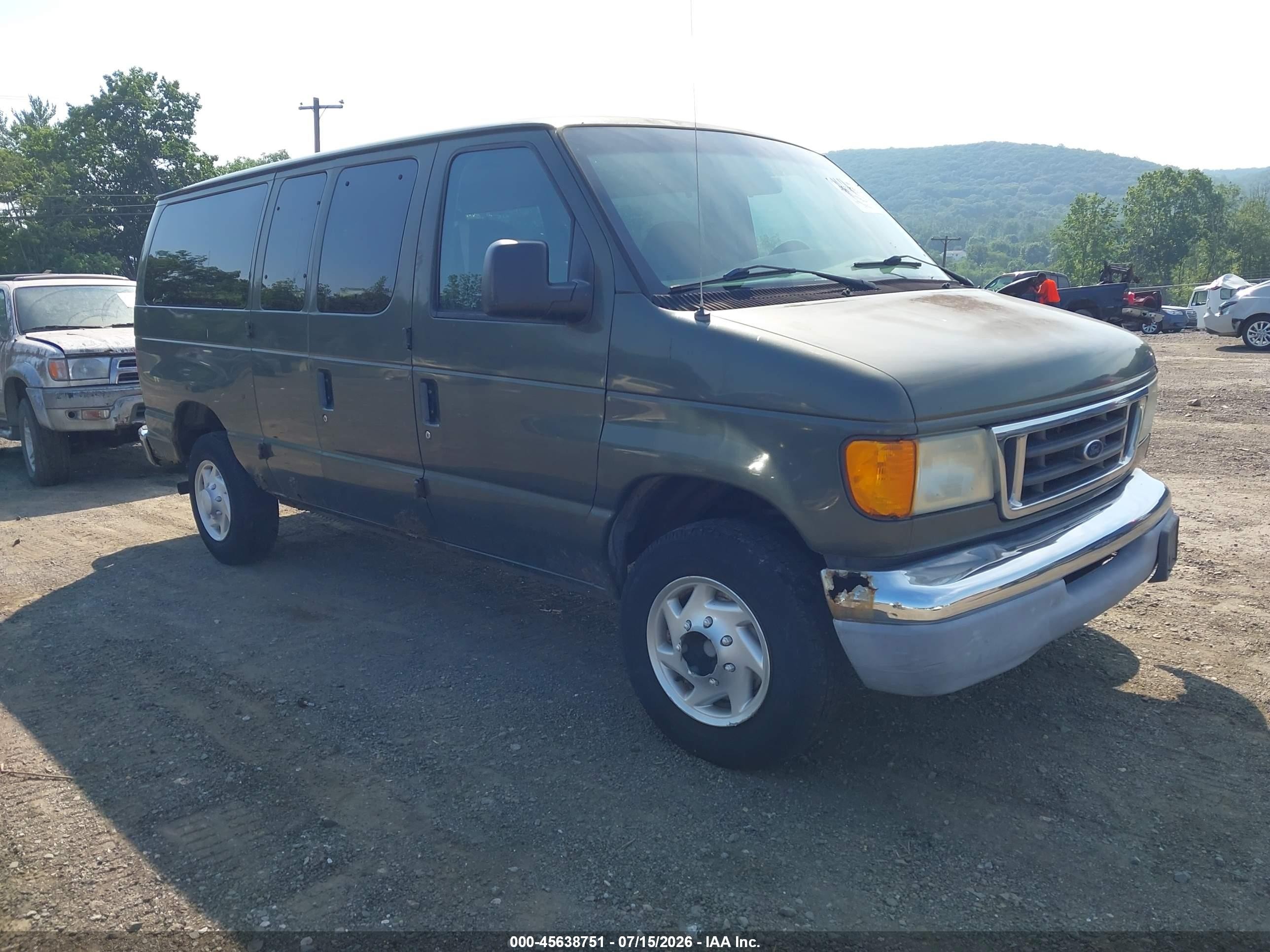 2004 Ford E-350 Super Duty Chateau/xl/xlt Зеленый vin: 1FBNE31LX4HA23735