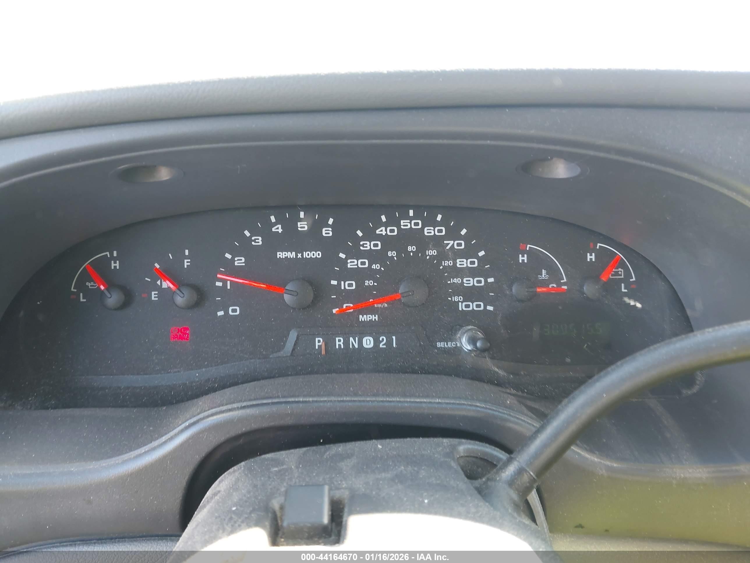 2005 Ford E-350 Super Duty Chateau/xl/xlt Gray vin: 1FBNE31LX5HA92250