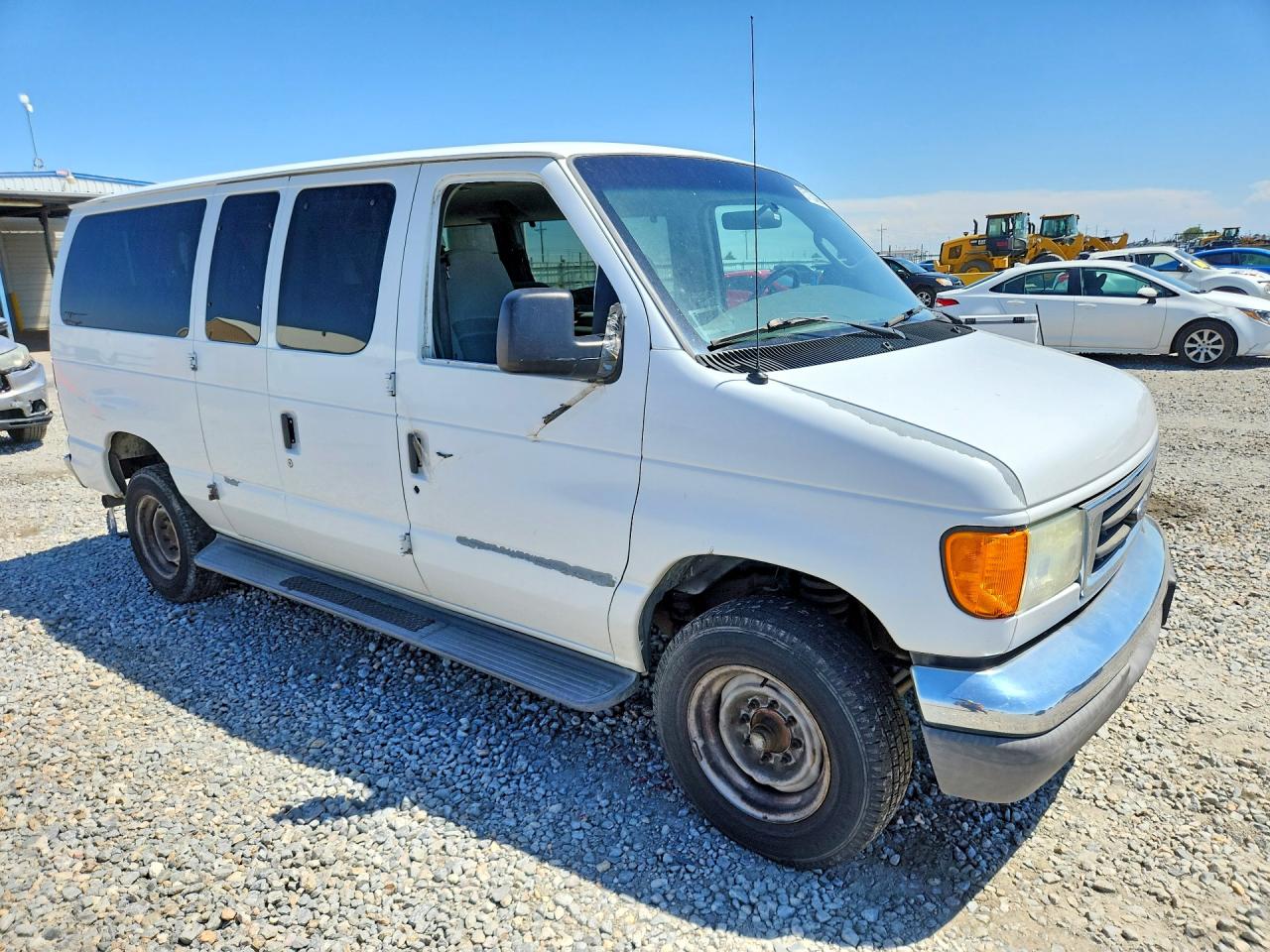 2006 Ford Econoline E350 Super Duty Wagon White vin: 1FBNE31LX6HA61095