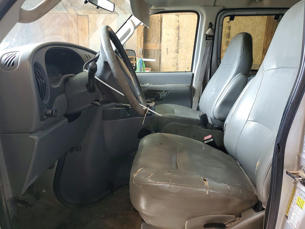 2007 Ford Econoline E350 Super Duty Wagon Gray vin: 1FBNE31LX7DB35348