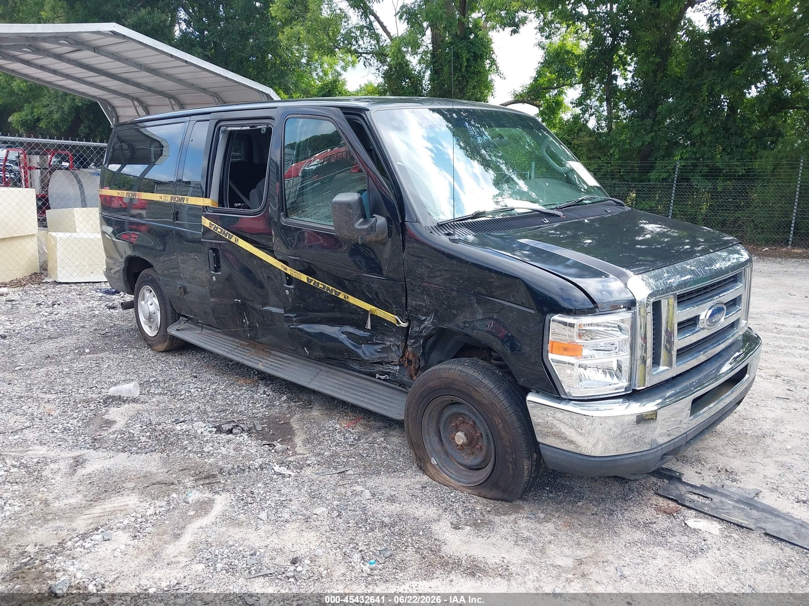 2008 Ford E-350 Super Duty Xl/xlt Black vin: 1FBNE31LX8DA58465