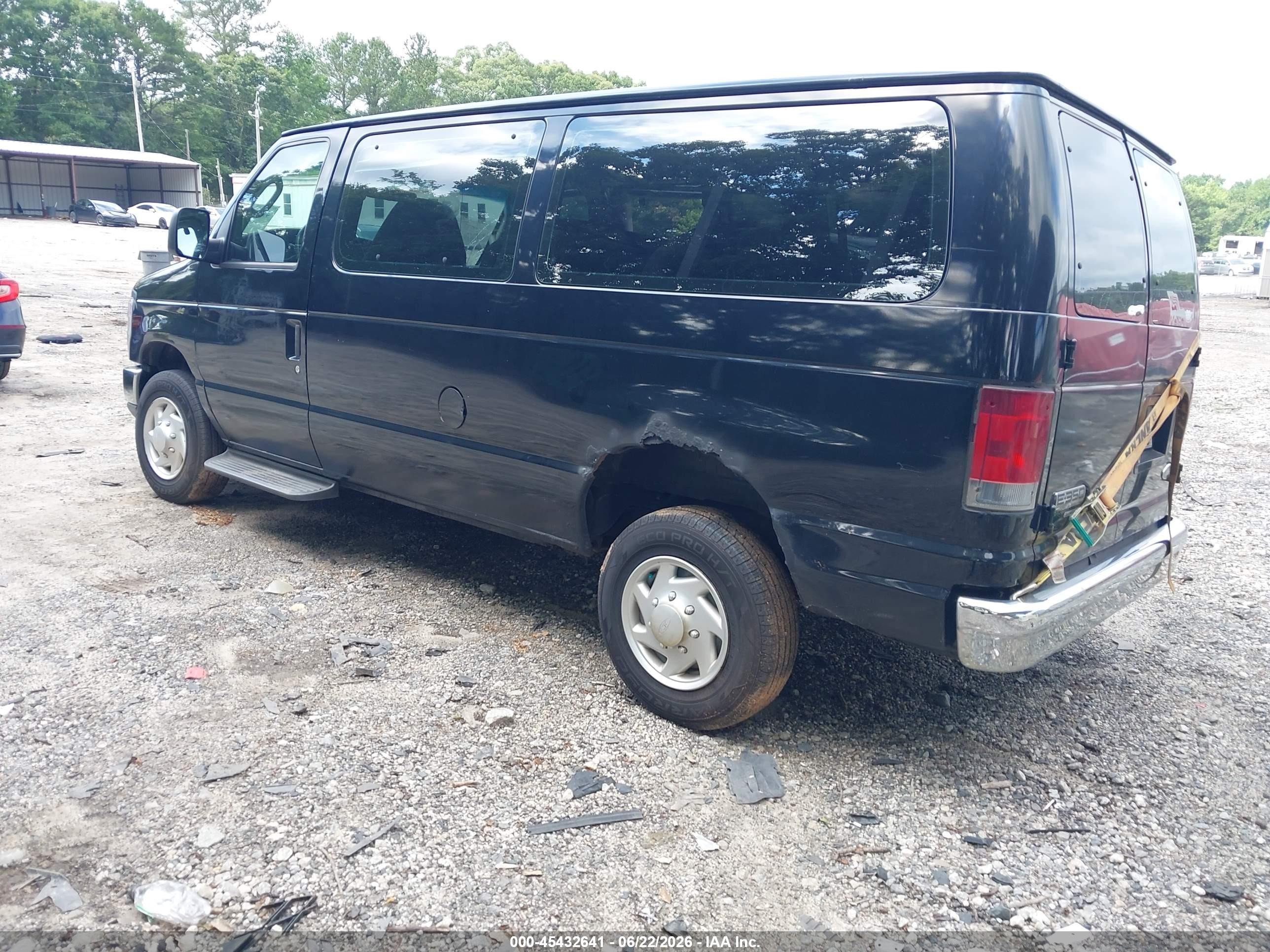 2008 Ford E-350 Super Duty Xl/xlt Black vin: 1FBNE31LX8DA58465