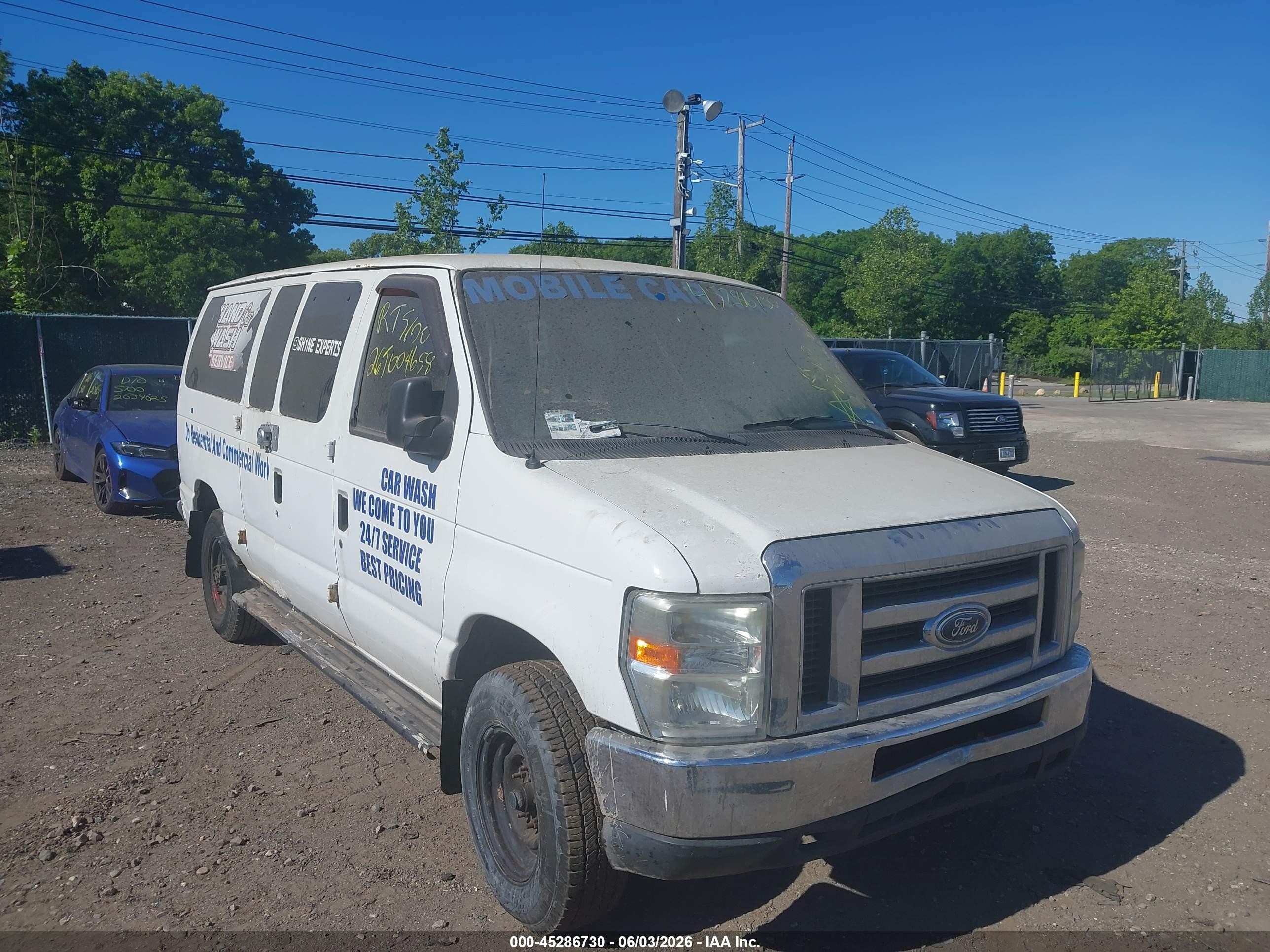 2008 Ford E-350 Super Duty Xl/xlt White vin: 1FBNE31LX8DA84080