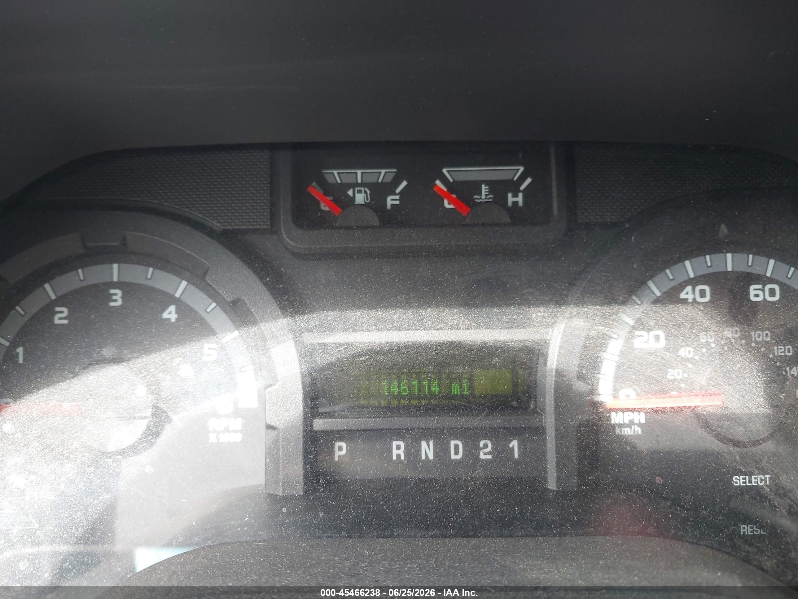 2011 Ford E-350 Super Duty Xl/xlt White vin: 1FBNE3BL0BDA12259