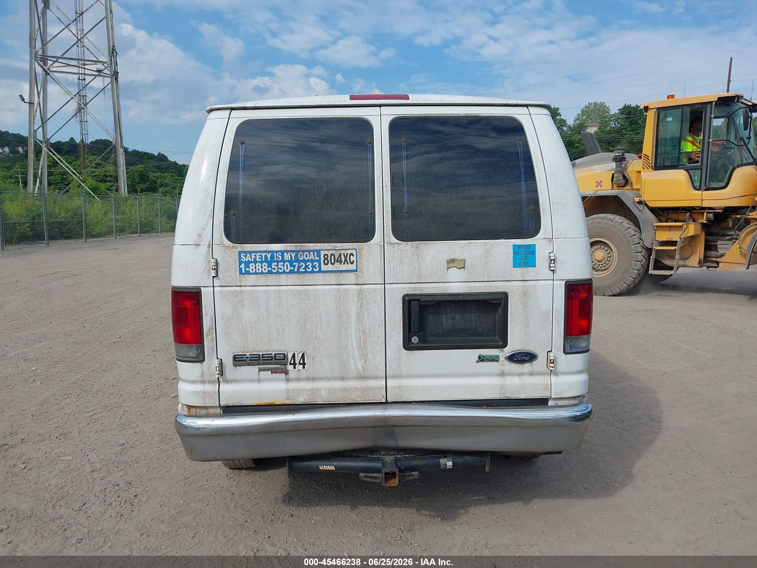 2011 Ford E-350 Super Duty Xl/xlt White vin: 1FBNE3BL0BDA12259