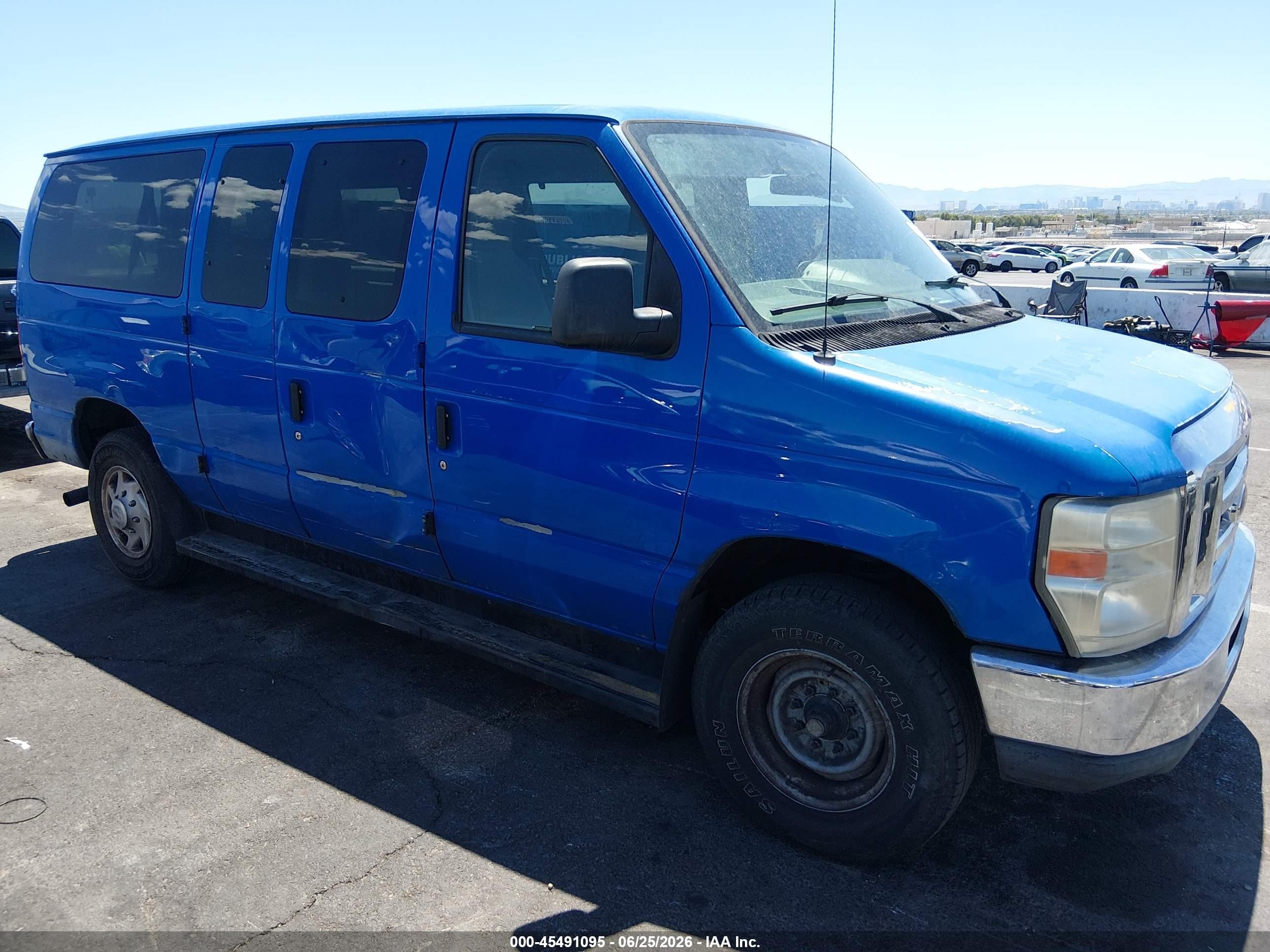 2013 Ford E-350 Super Duty Xl/xlt Blue vin: 1FBNE3BL0DDA89443