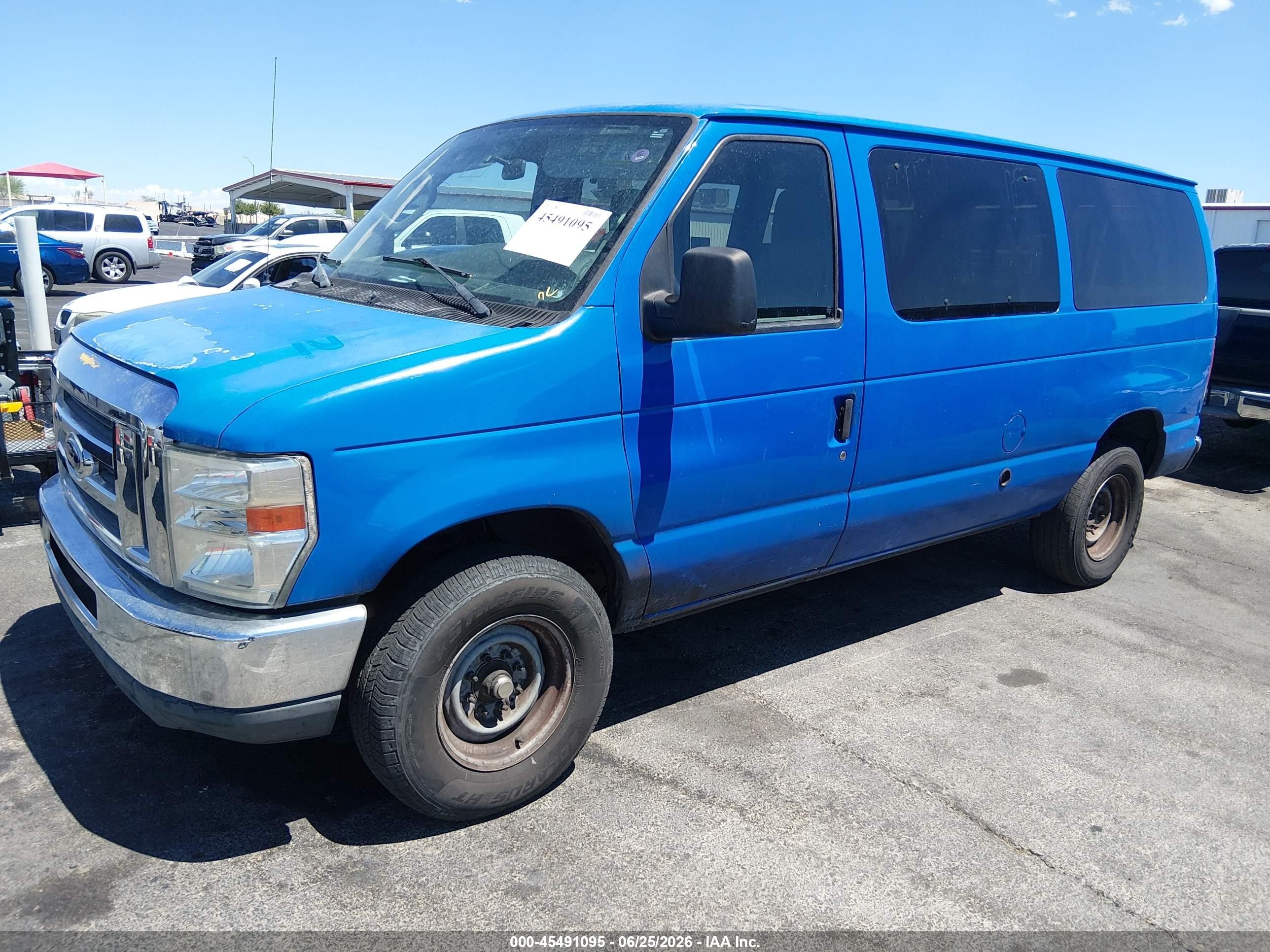 2013 Ford E-350 Super Duty Xl/xlt Blue vin: 1FBNE3BL0DDA89443