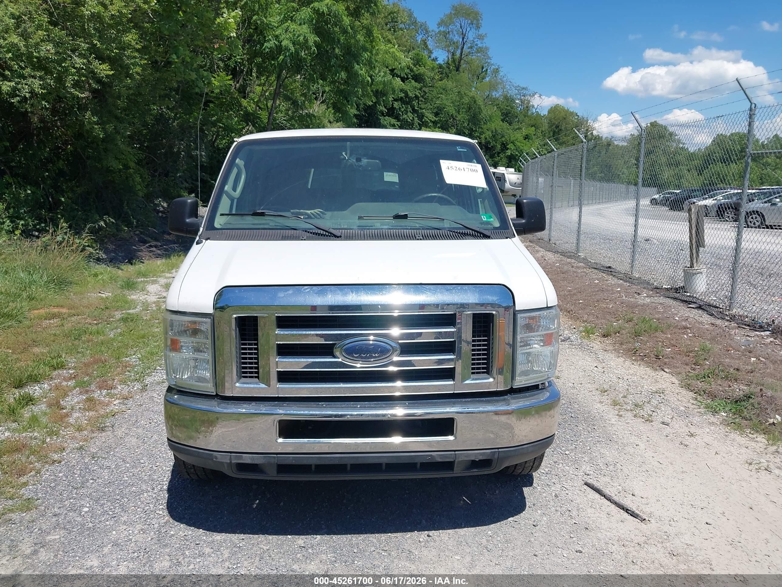 2014 Ford E-350 Super Duty Xlt White vin: 1FBNE3BL0EDA14839