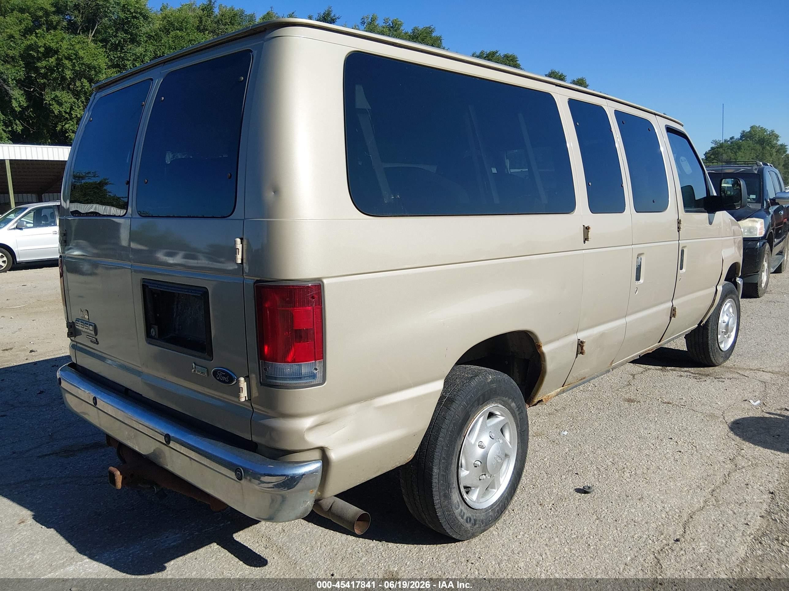 2010 Ford E-350 Super Duty Xl/xlt Beige vin: 1FBNE3BL1ADA07053